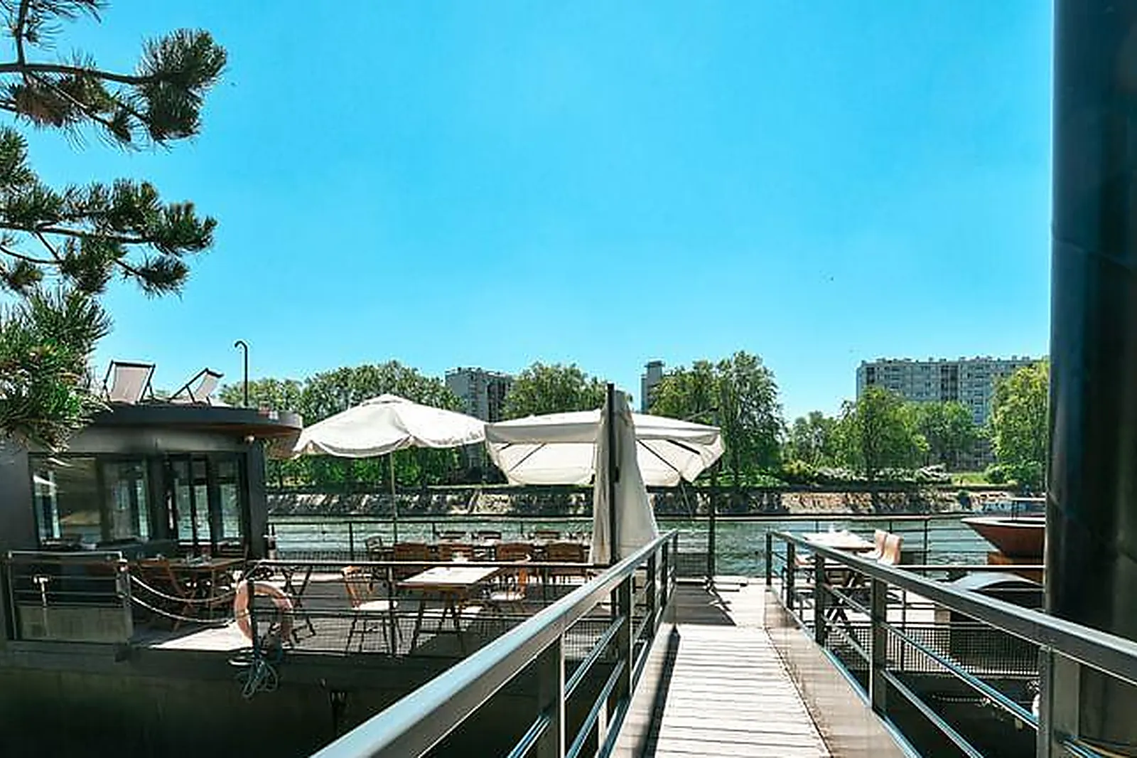 Lieux événementiels, PÉNICHE & ESPACES VAN GOGH