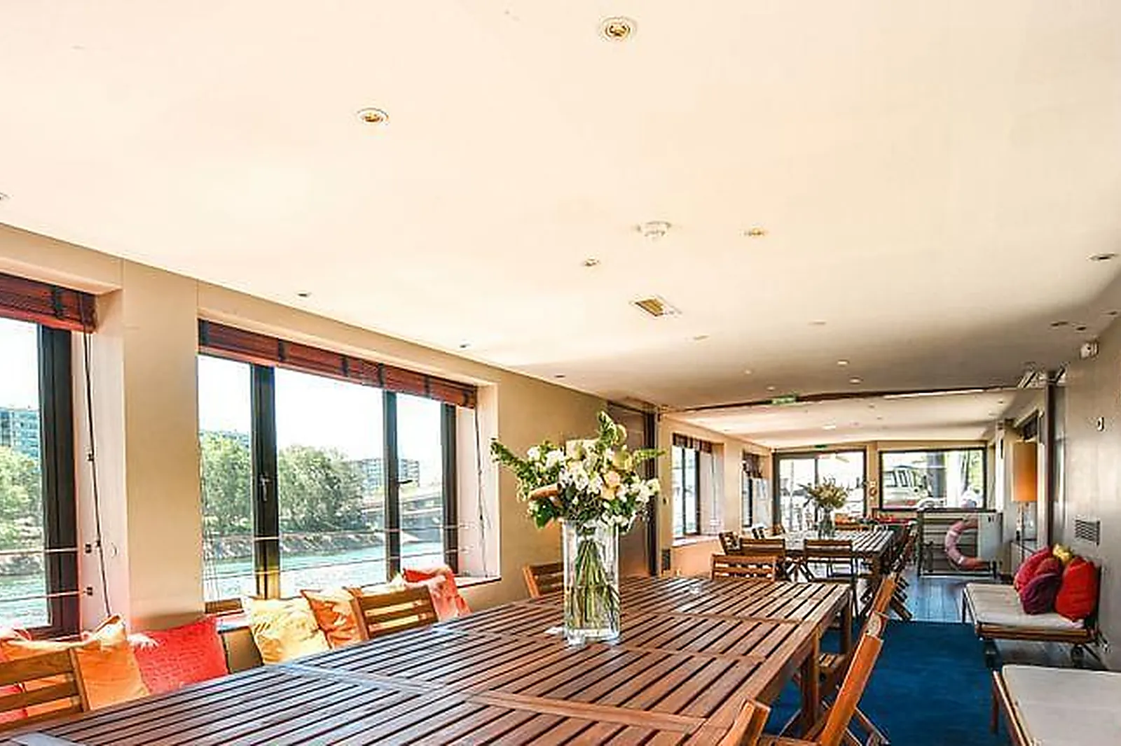 Lieux événementiels, PÉNICHE & ESPACES VAN GOGH