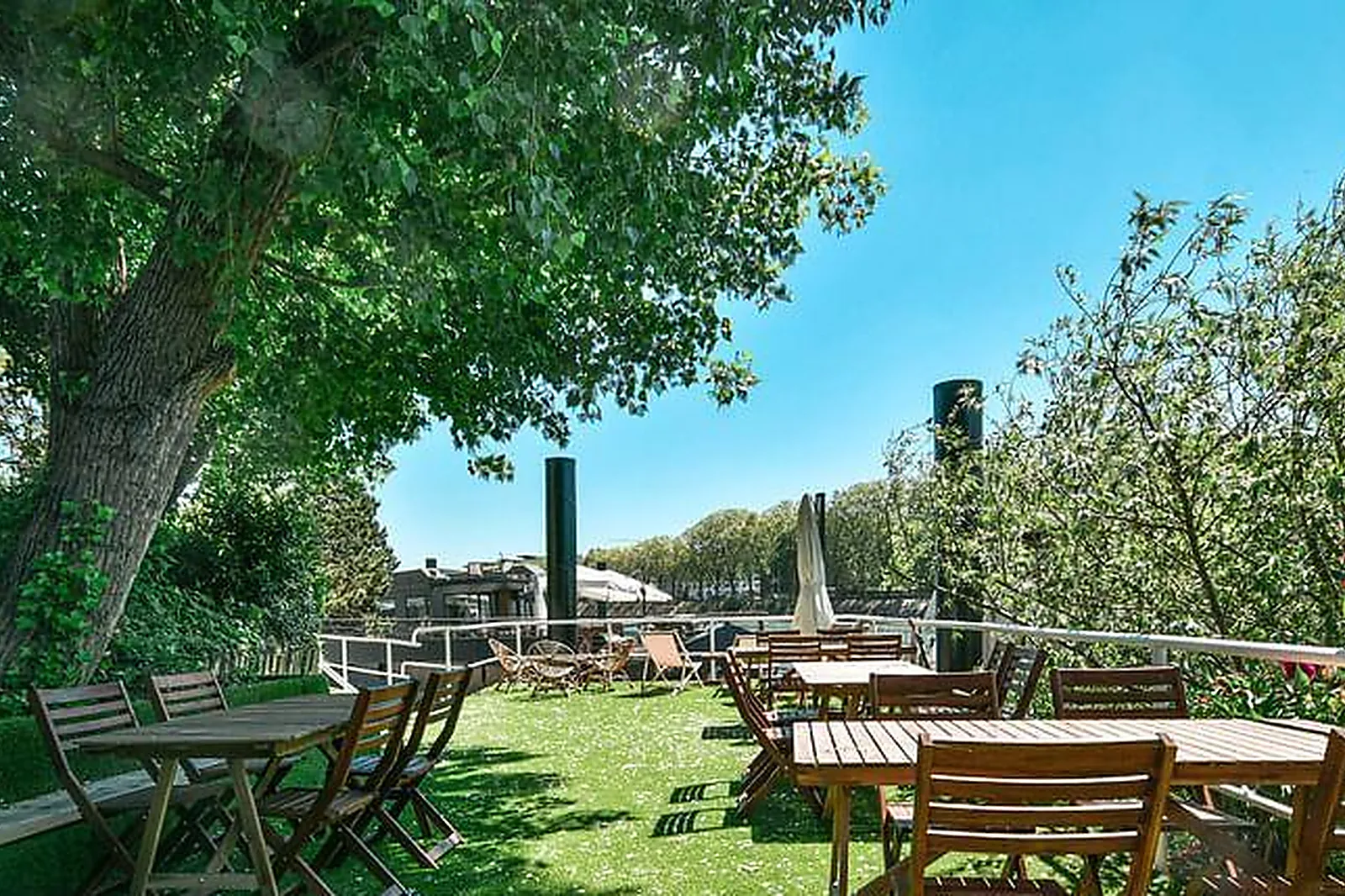 Lieux événementiels, PÉNICHE & ESPACES VAN GOGH