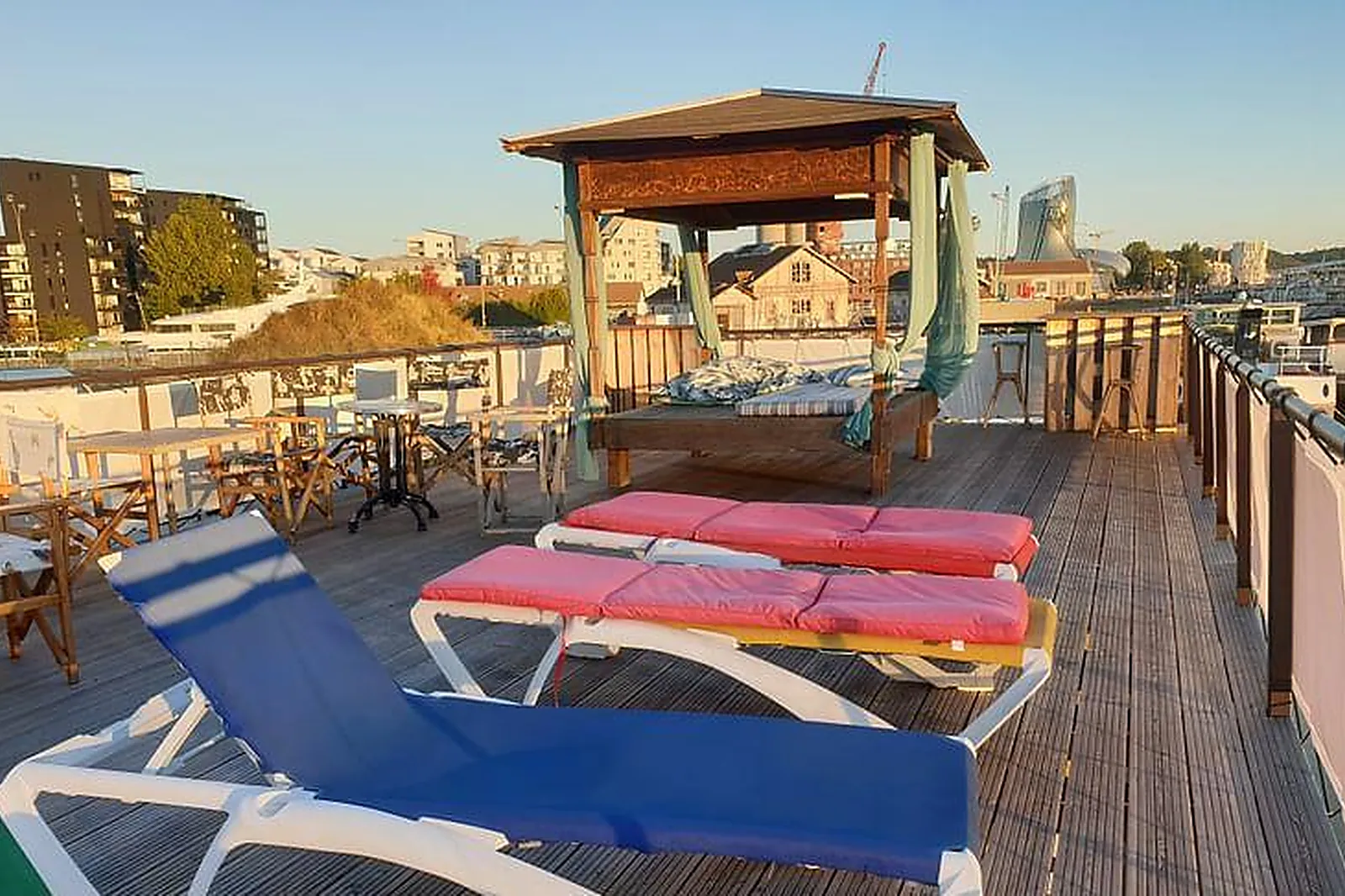 Lieux événementiels, PÉNICHE PETITE ANNICK