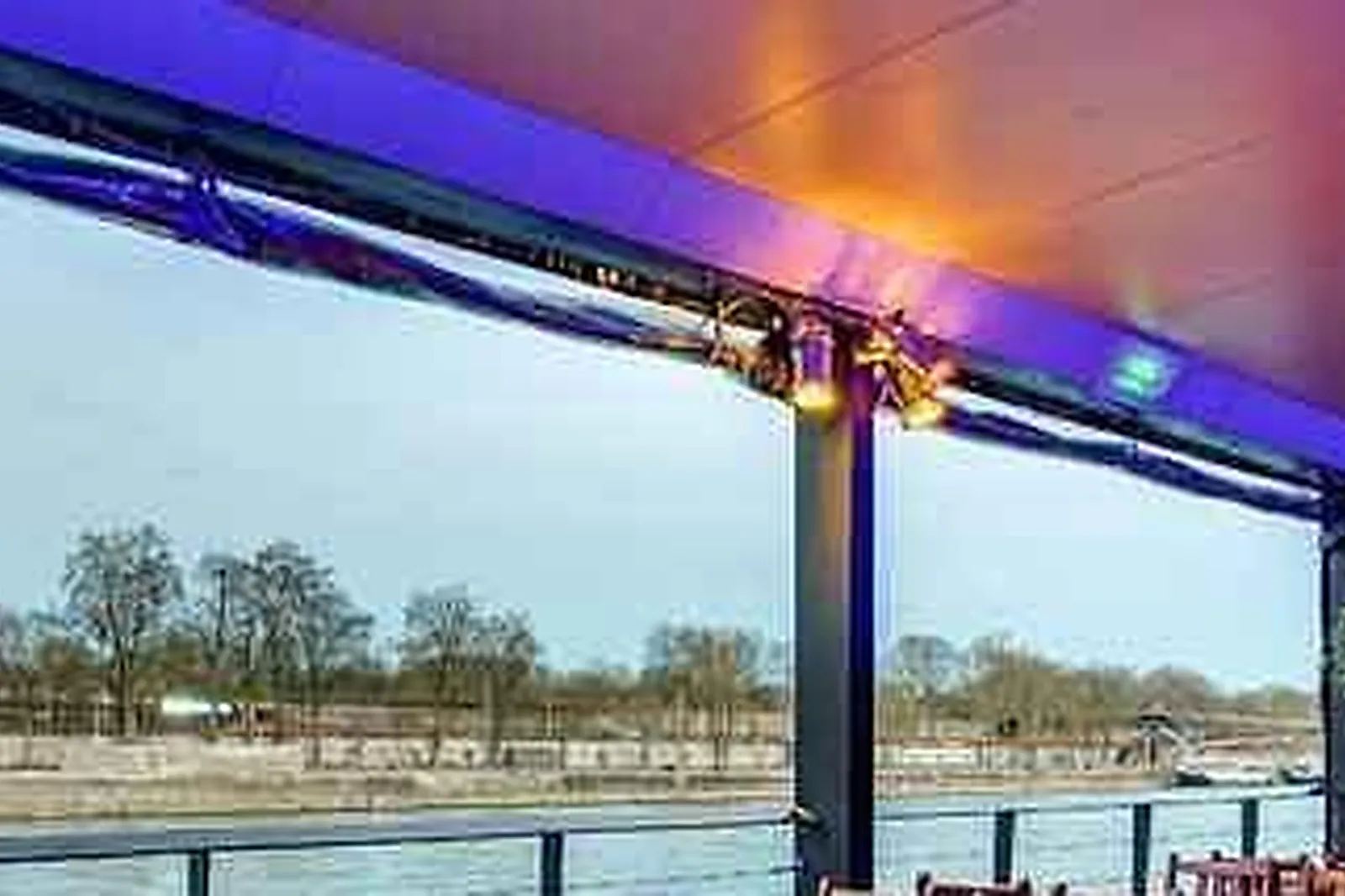 Lieux événementiels, PÉNICHE DE LA BALEINE BLANCHE