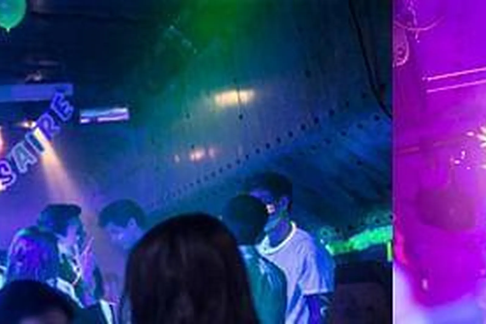 Lieux événementiels, PÉNICHE DE LA BALEINE BLANCHE