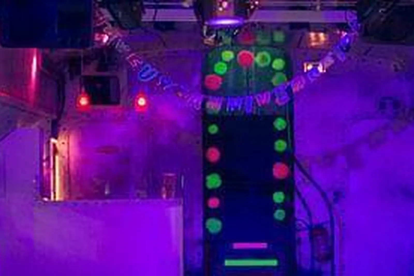 Lieux événementiels, PÉNICHE DE LA BALEINE BLANCHE