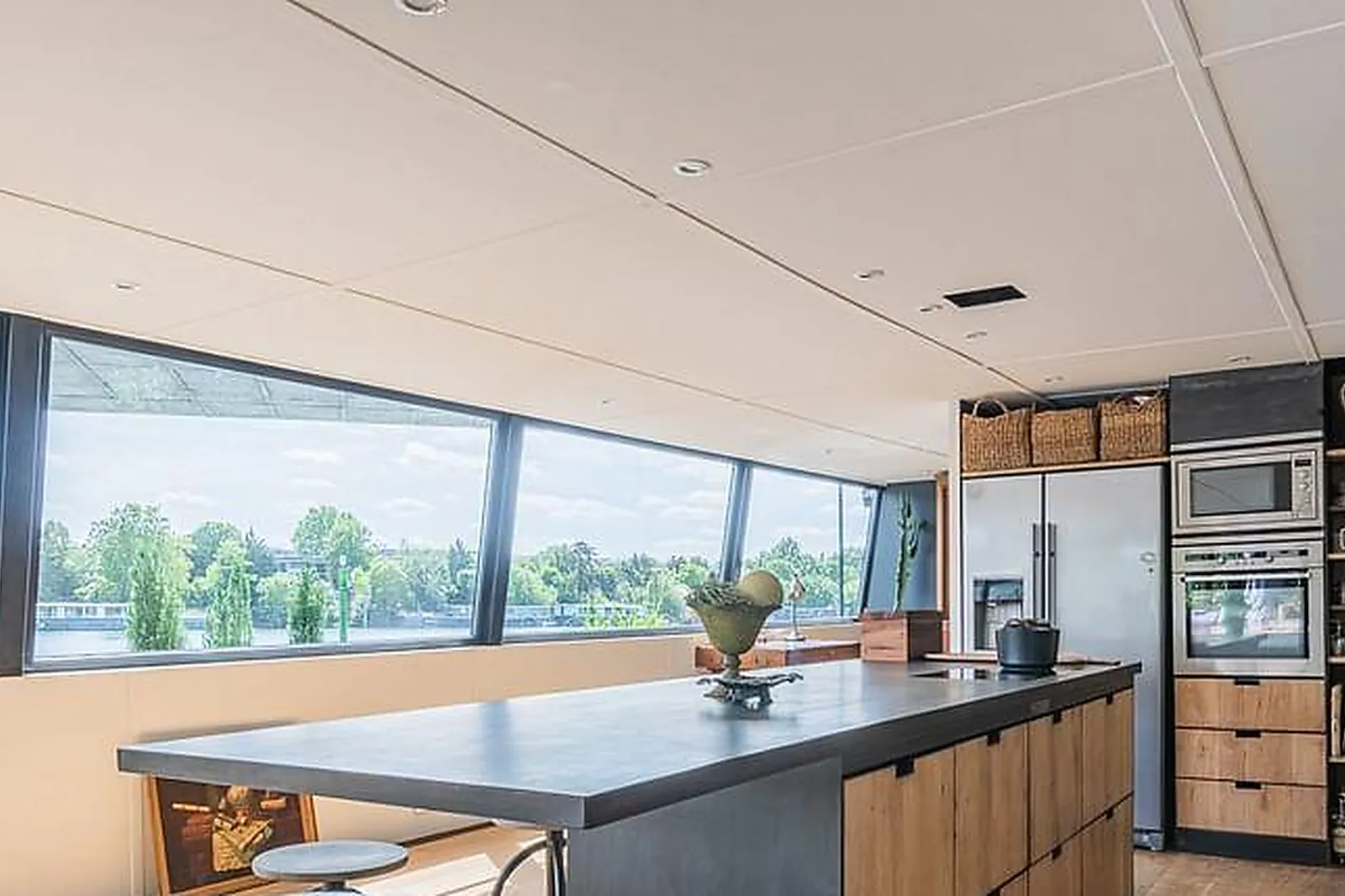 Lieux événementiels, PÉNICHE L'INSTANT ST CLOUD