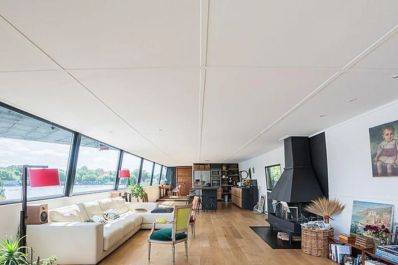 Lieux événementiels, PÉNICHE L'INSTANT ST CLOUD