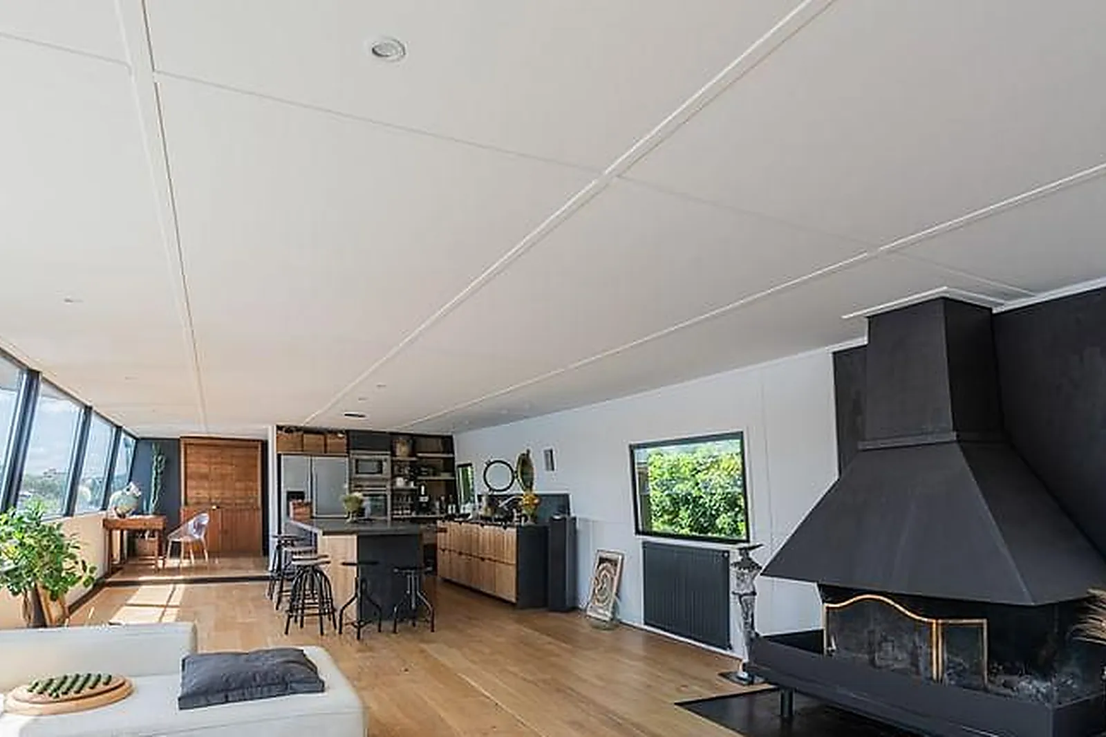 Lieux événementiels, PÉNICHE L'INSTANT ST CLOUD