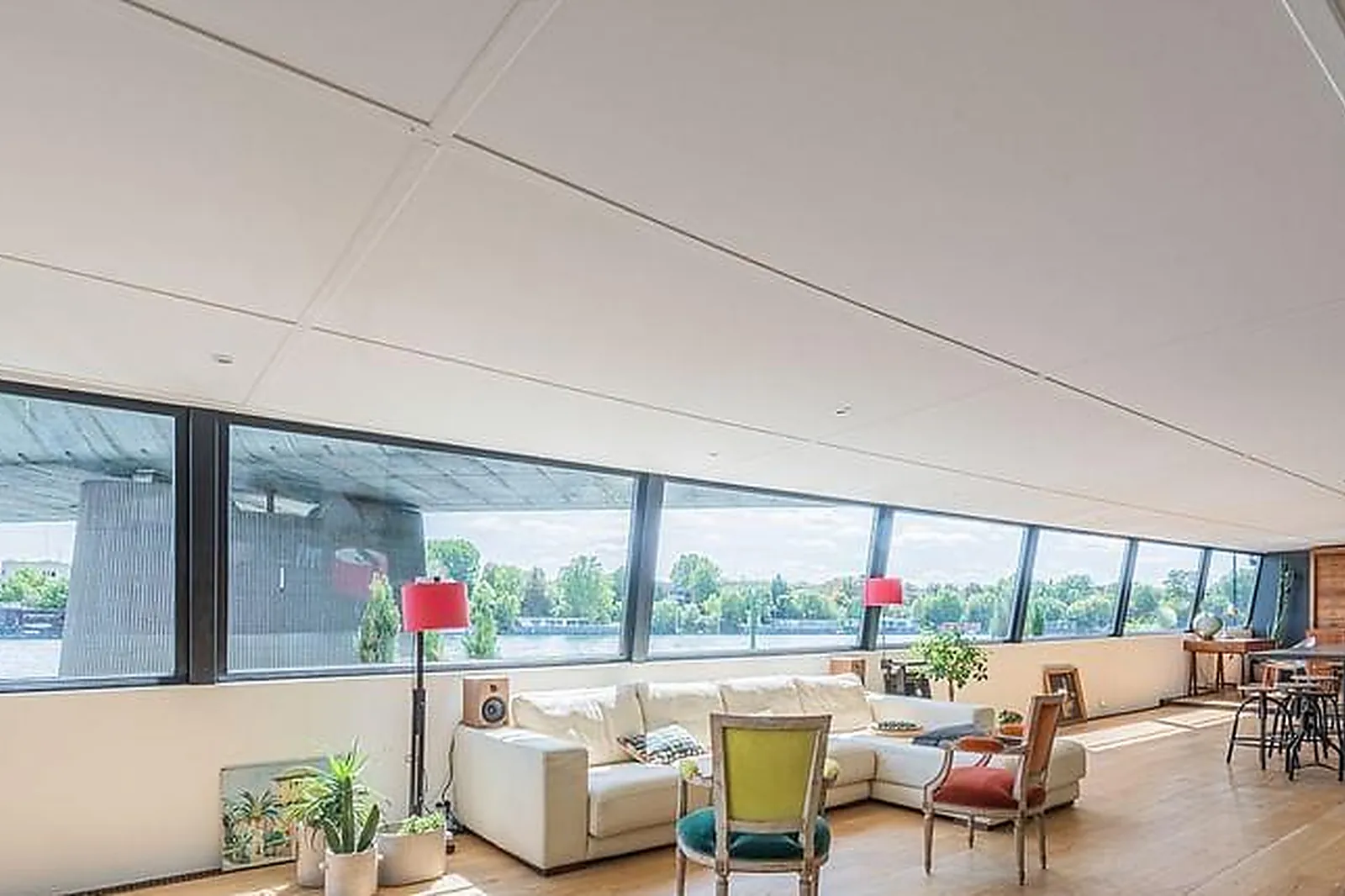 Lieux événementiels, PÉNICHE L'INSTANT ST CLOUD