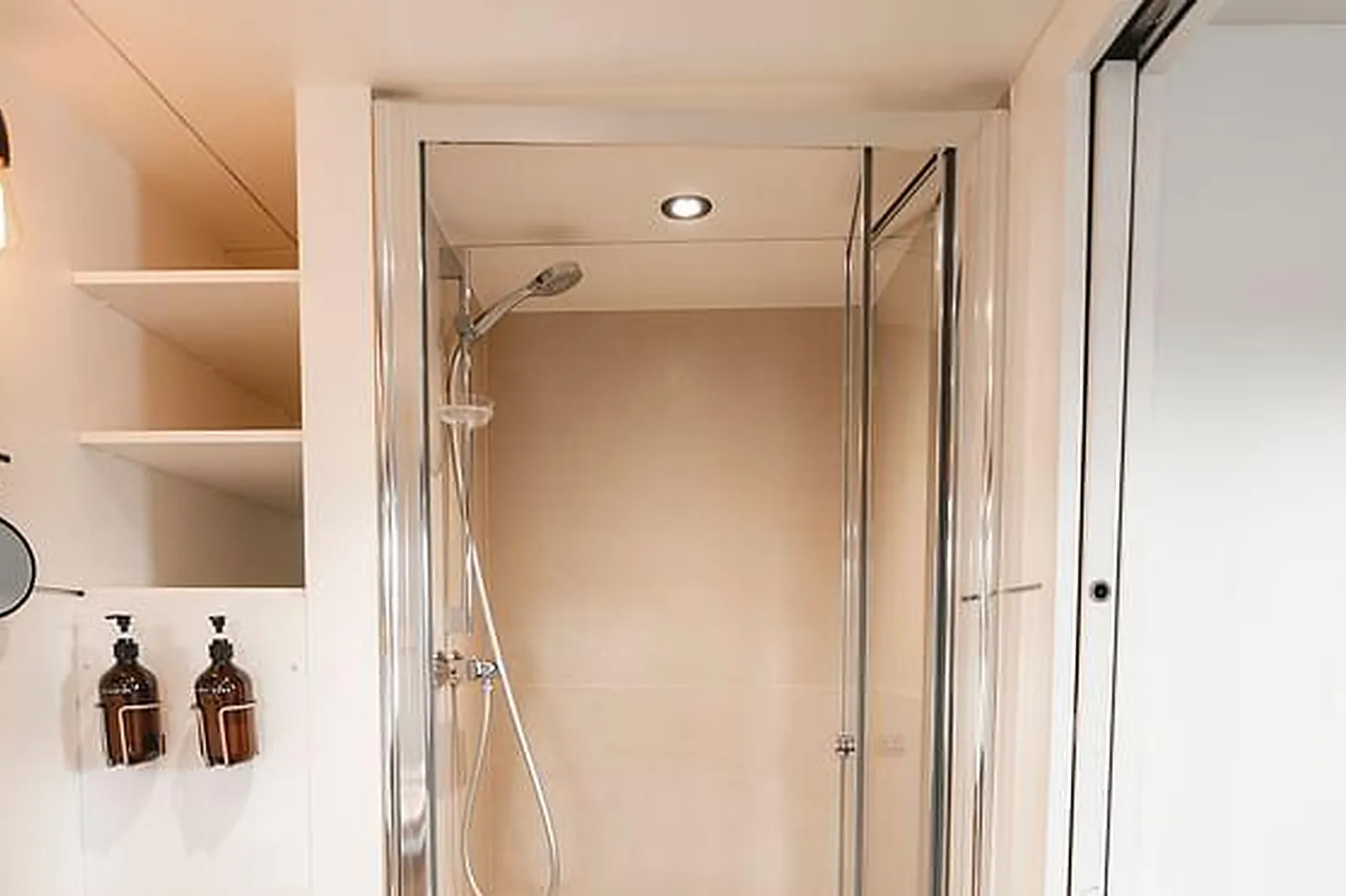 Lieux événementiels, PÉNICHE LA RIVIÈRE HOUSE