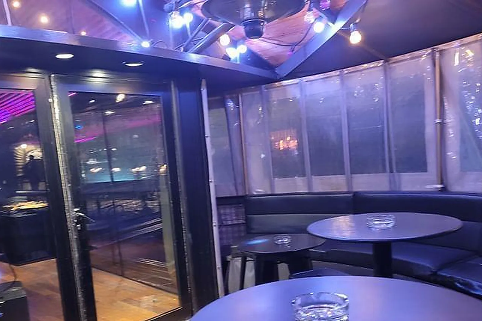 Lieux événementiels, QUAI ALEXANDRE III