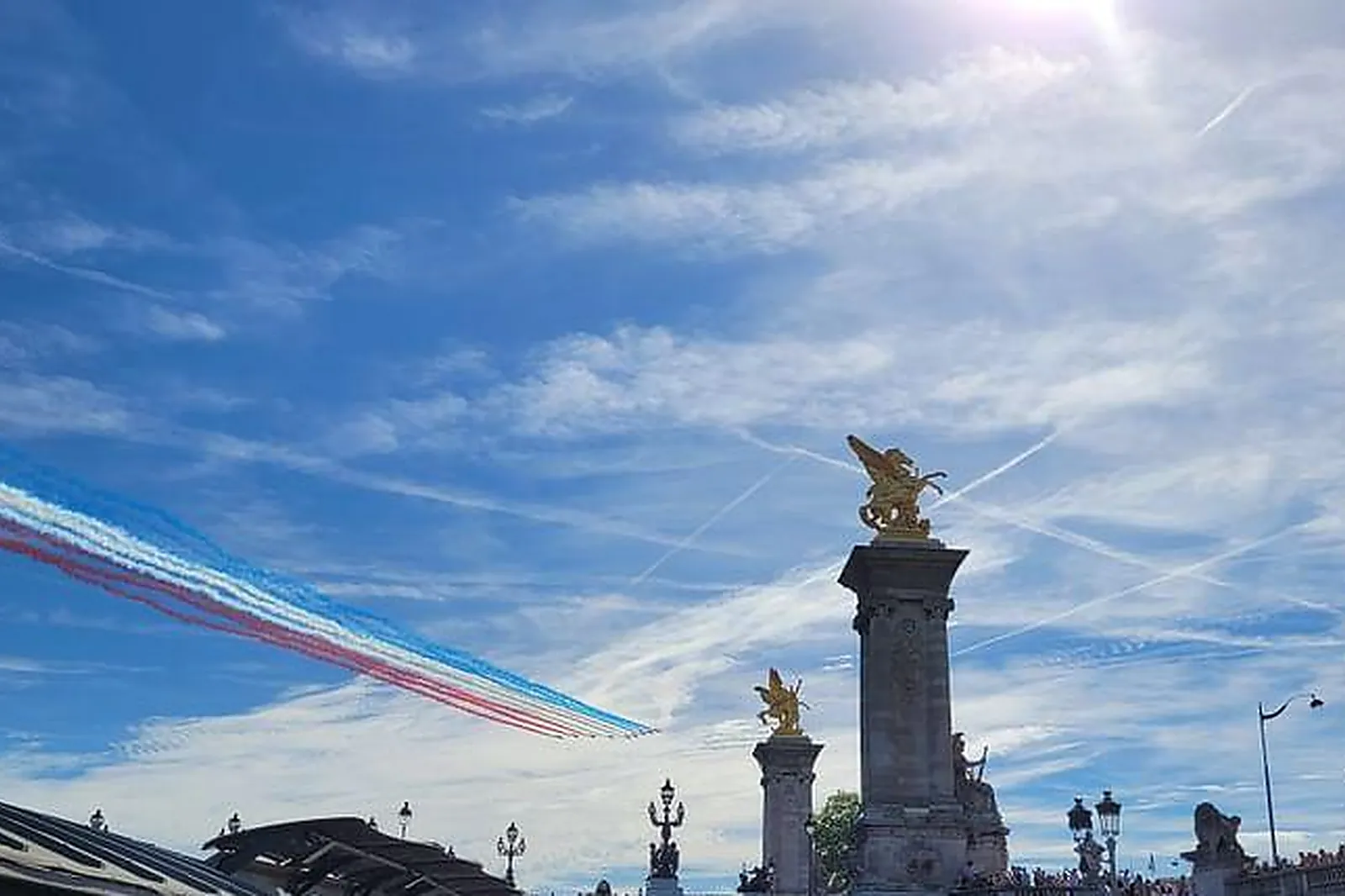 Lieux événementiels, QUAI ALEXANDRE III