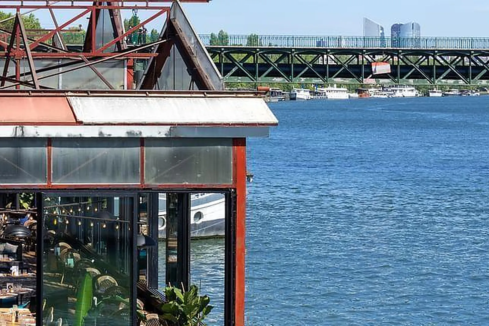 Lieux événementiels, QUAI OUEST