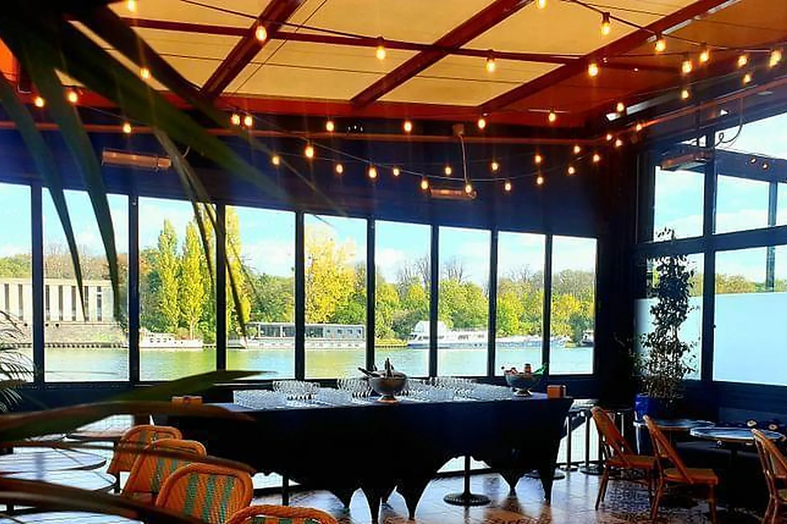 Lieux événementiels, QUAI OUEST