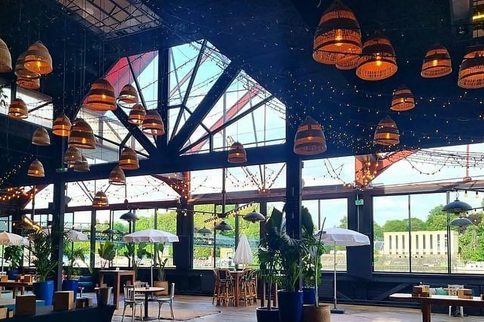 Lieux événementiels, QUAI OUEST