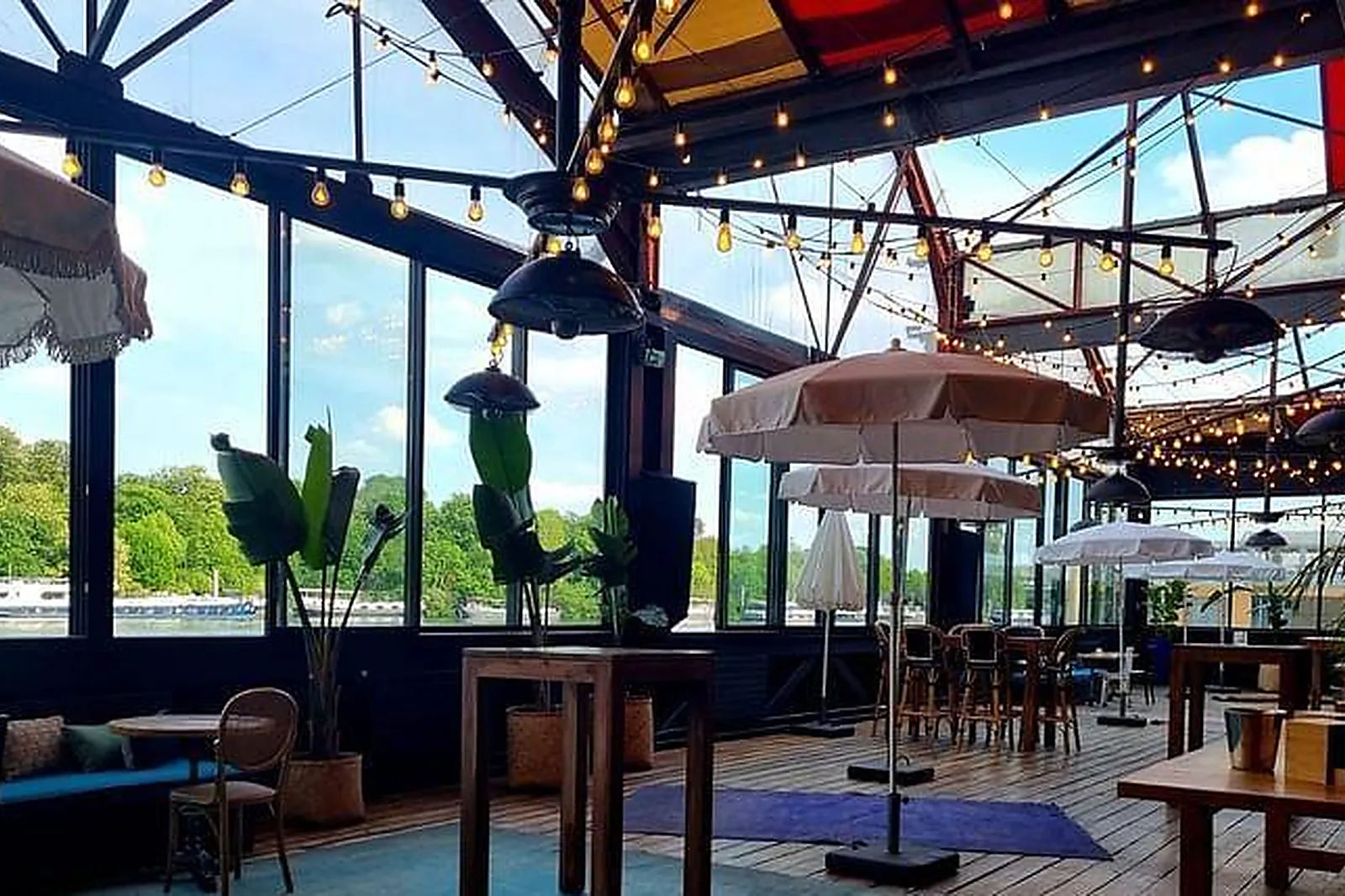 Lieux événementiels, QUAI OUEST