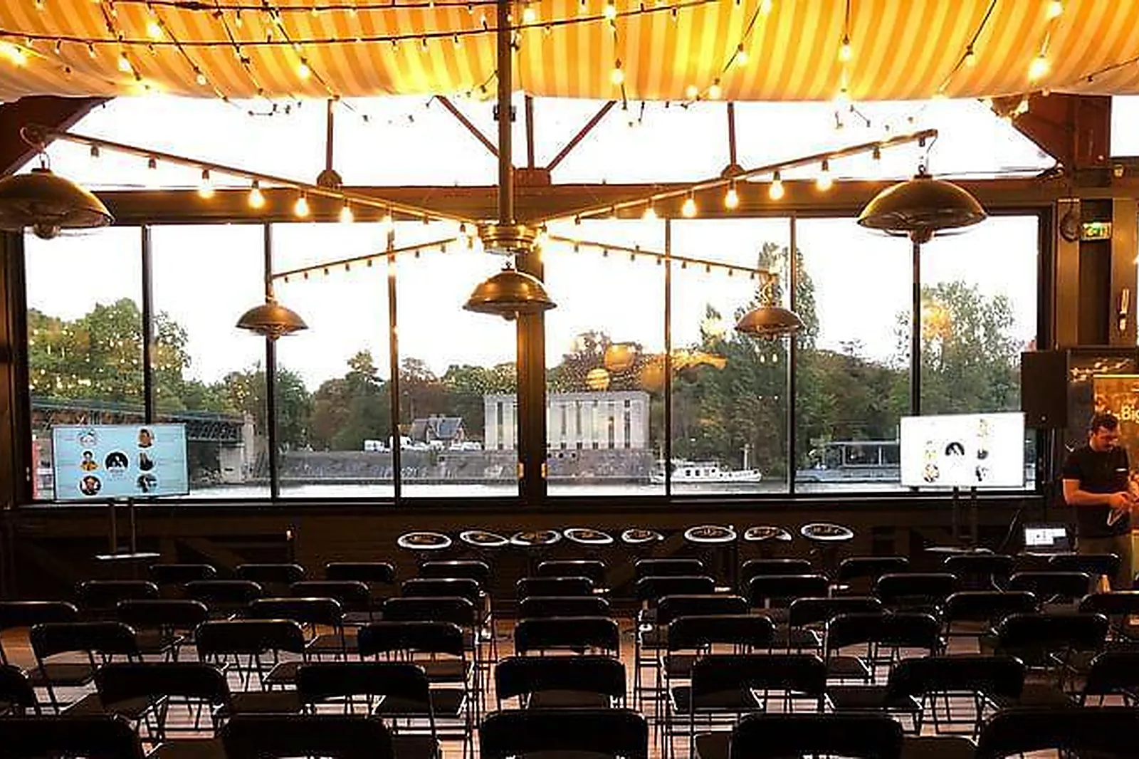 Lieux événementiels, QUAI OUEST