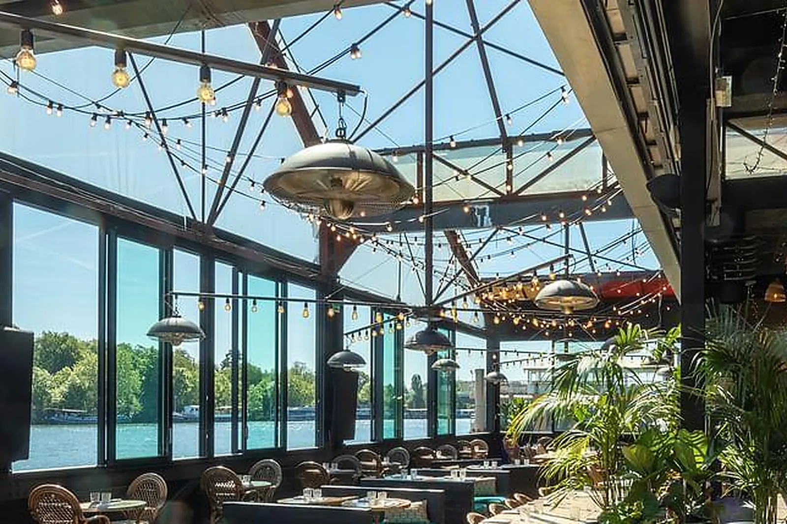 Lieux événementiels, QUAI OUEST