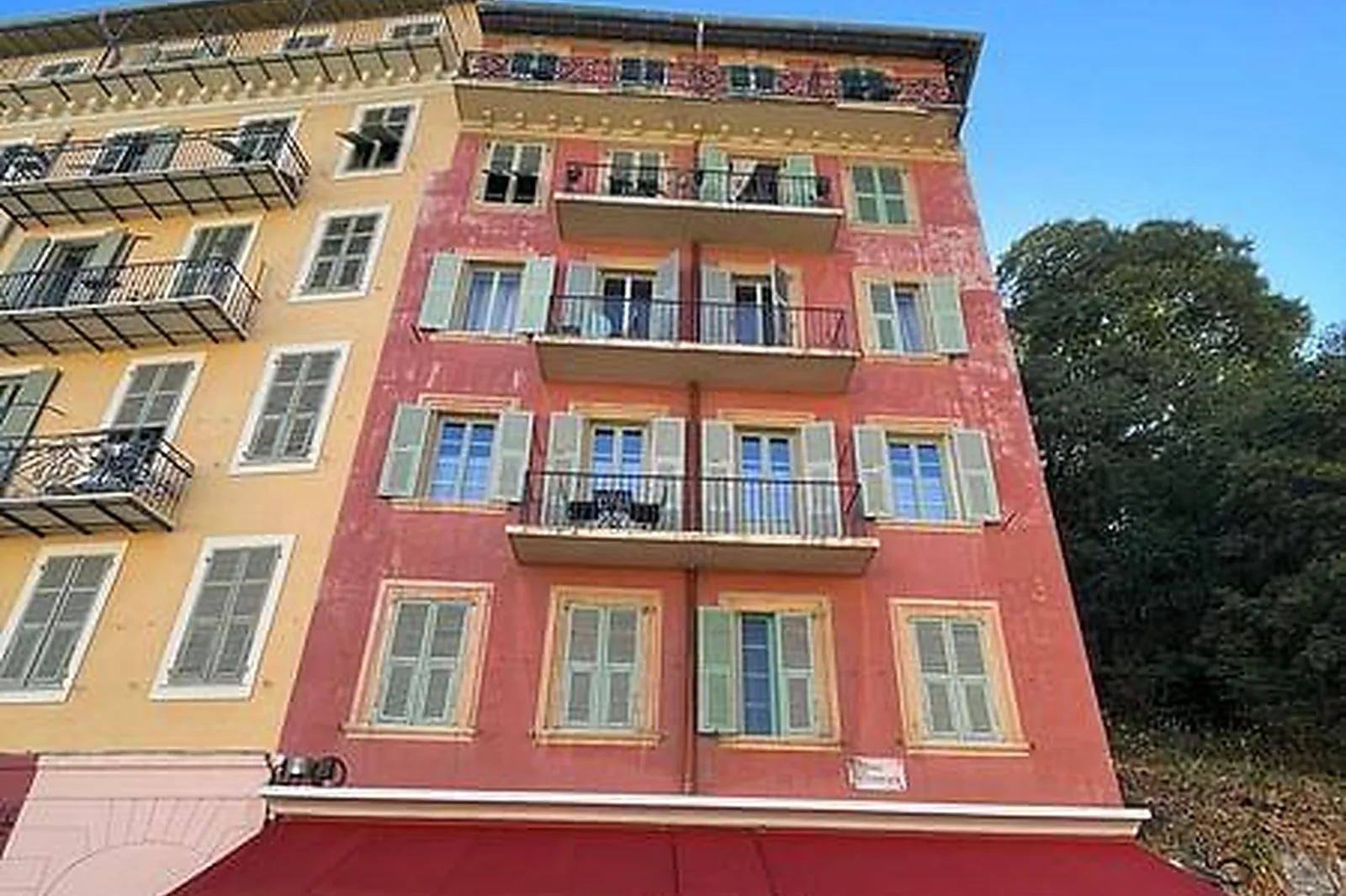 Lieux événementiels, ROUGE RESTAURANT BAR À VIN