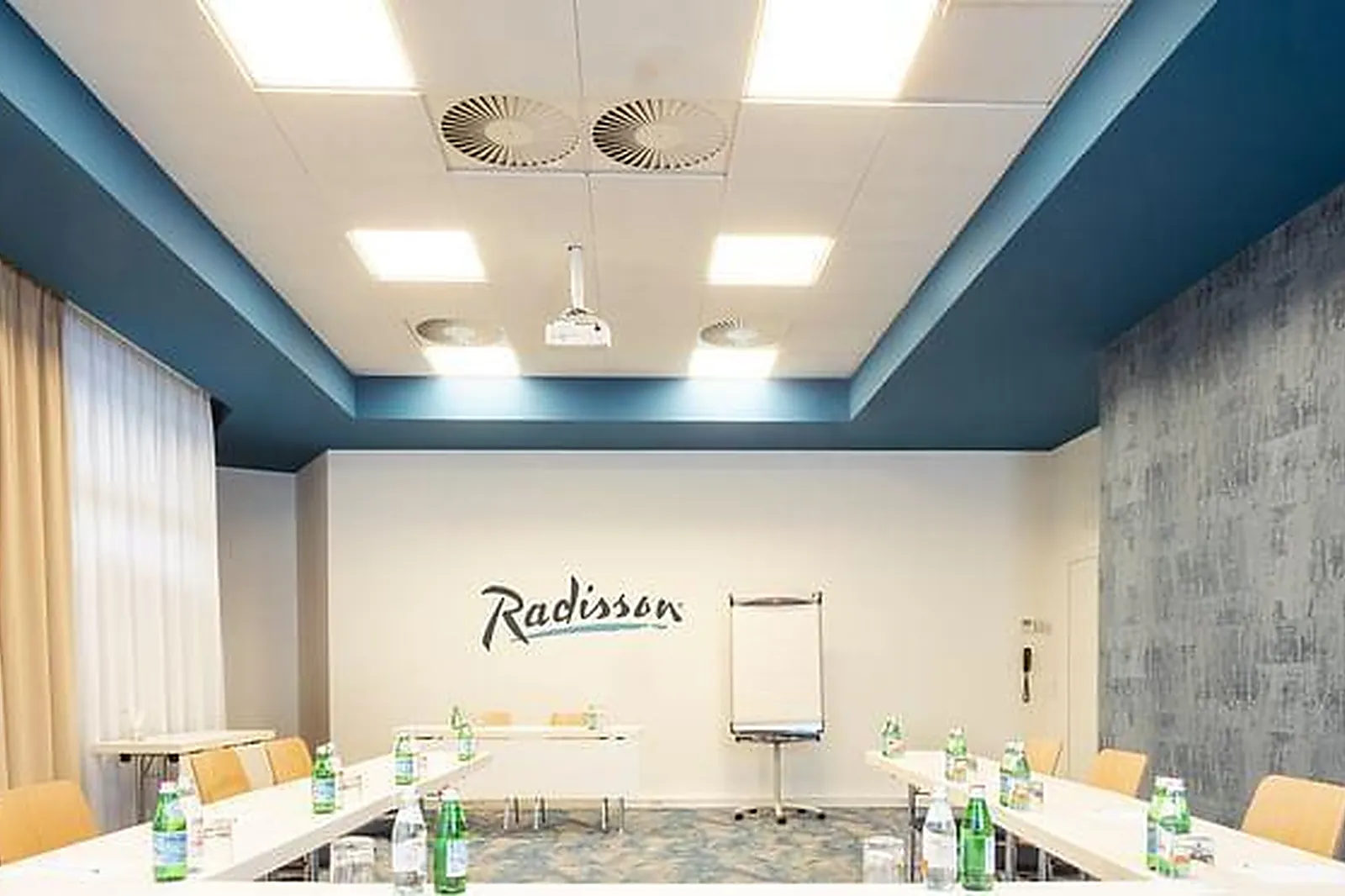 Lieux événementiels, RADISSON NICE AÉROPORT