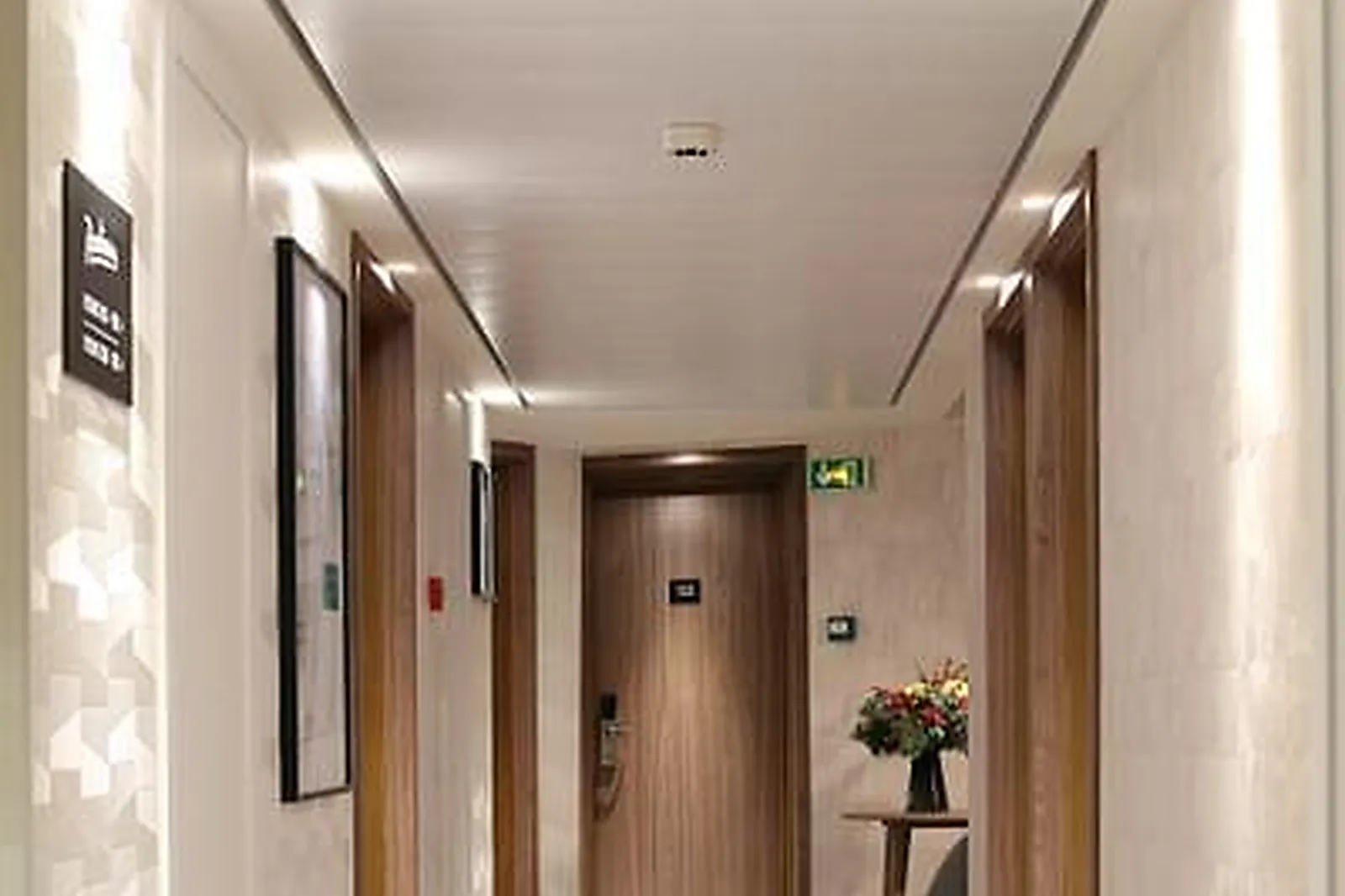 Lieux événementiels, RADISSON NICE AÉROPORT