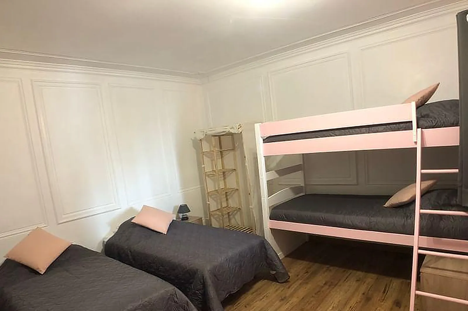 Lieux événementiels, RAISIN ROSE