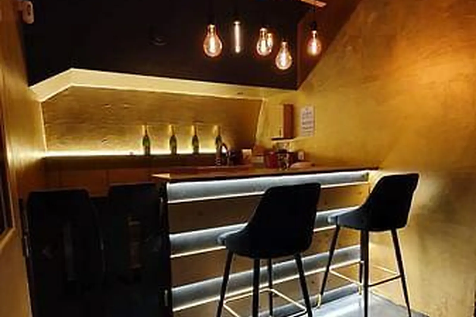 Lieux événementiels, RATON BUVEUR