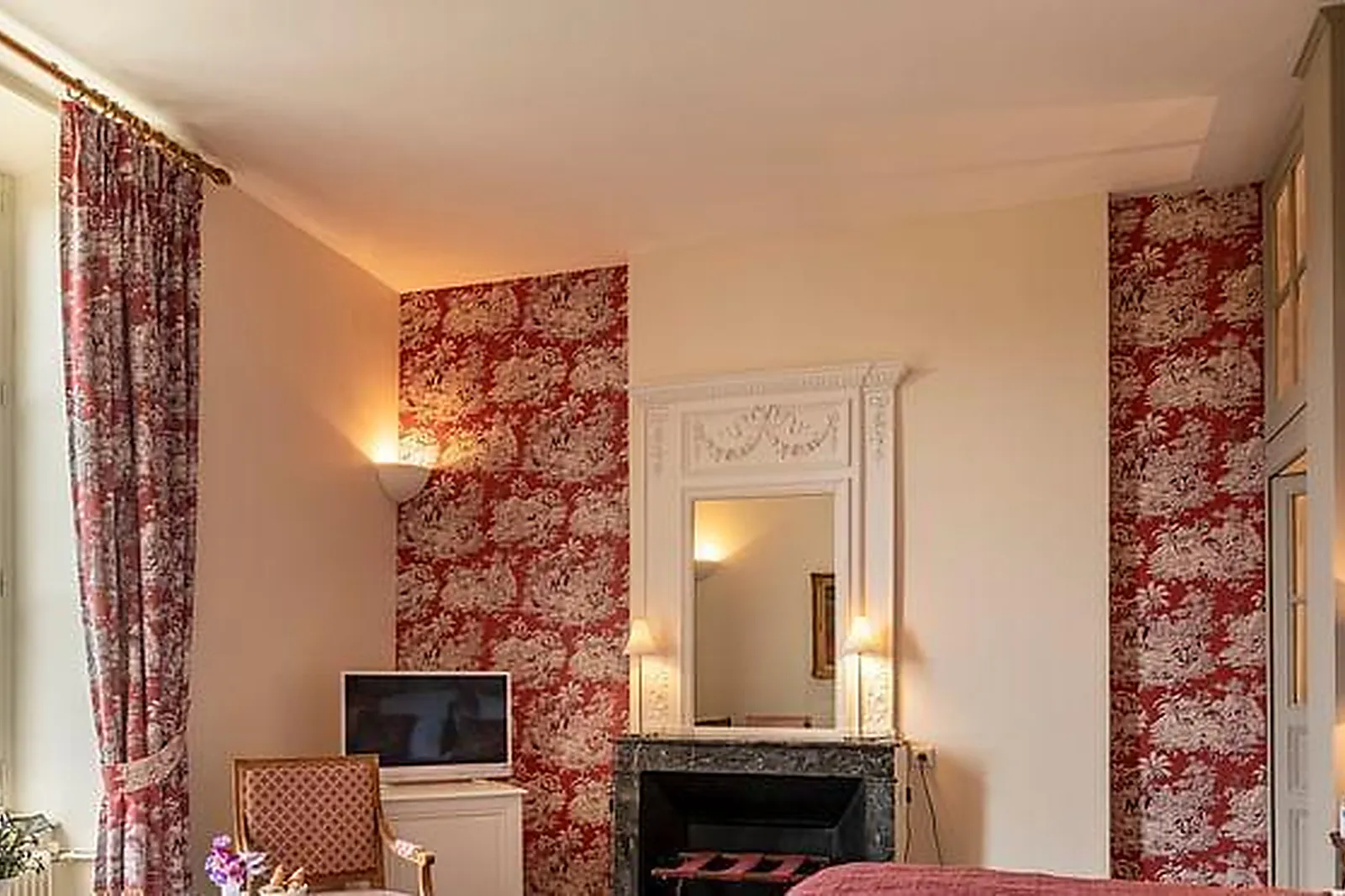 Lieux événementiels, RELAIS CHATEAUX LA CHAPELLE SAINT MARTIN ****