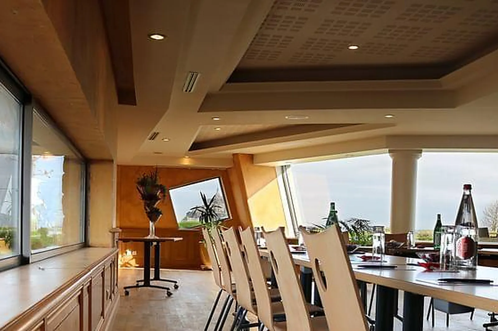 Lieux événementiels, RELAIS SAINT MICHEL ****