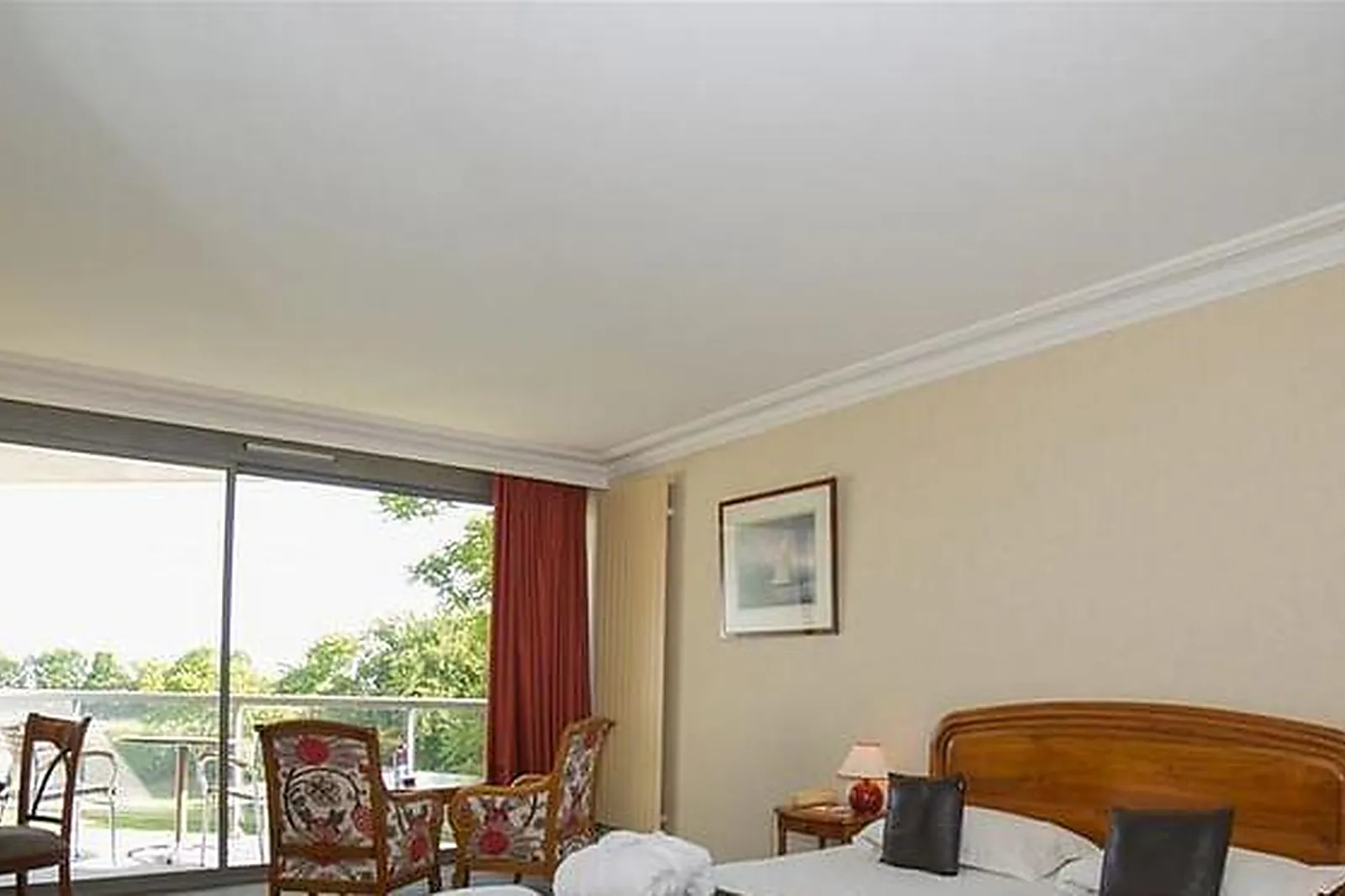 Lieux événementiels, RELAIS SAINT MICHEL ****