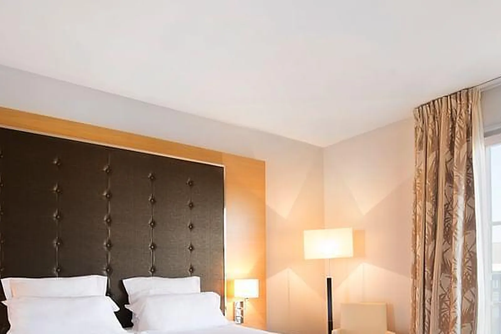 Lieux événementiels, RELAIS SPA CHESSY VAL D'EUROPE ****