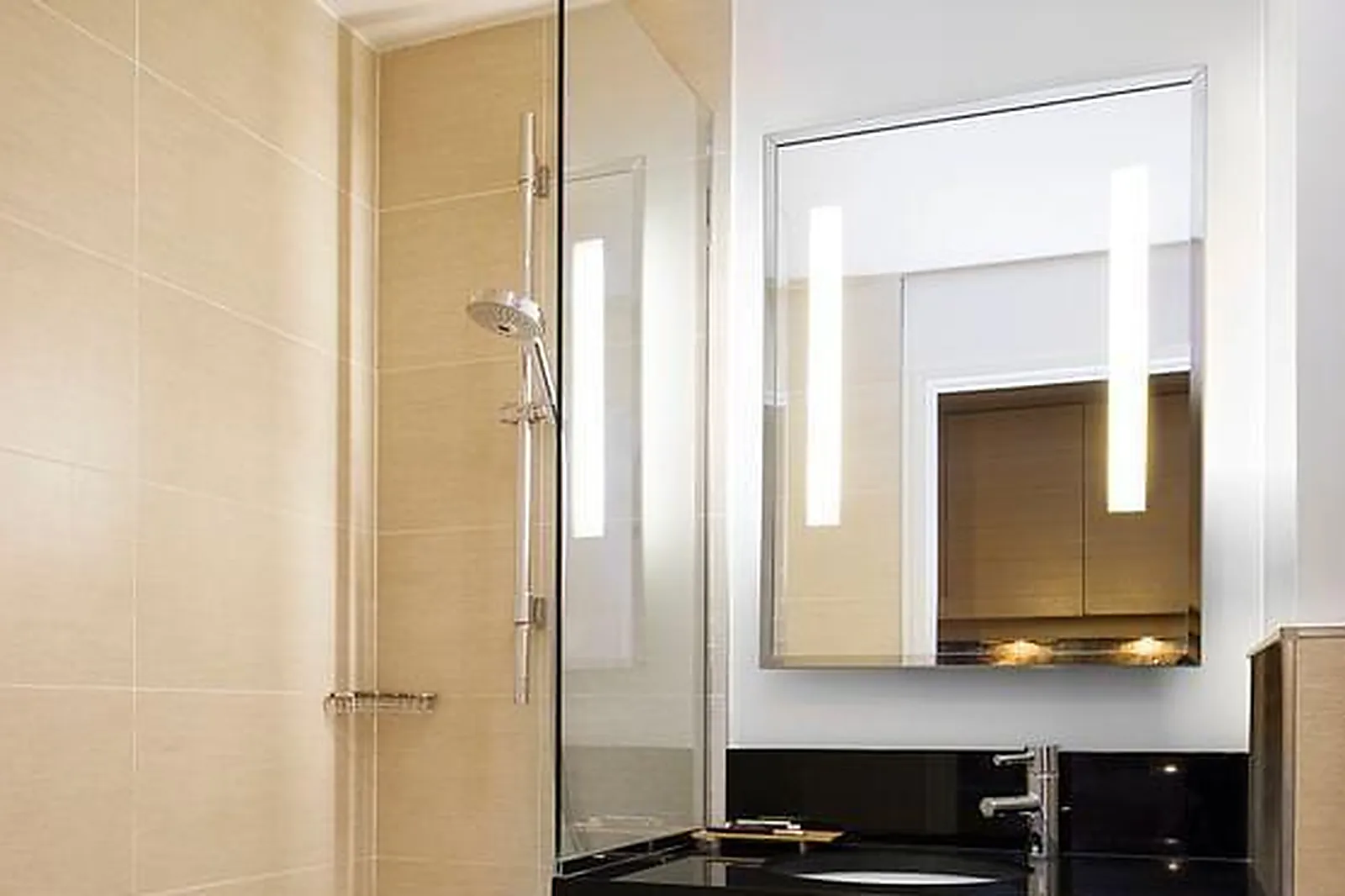 Lieux événementiels, RELAIS SPA CHESSY VAL D'EUROPE ****