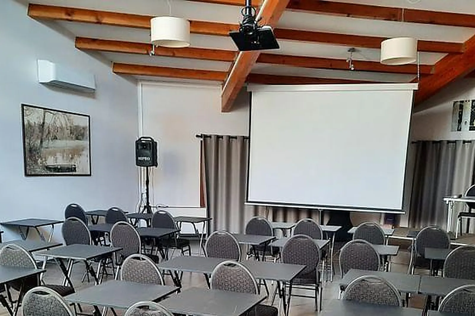 Lieux événementiels, RELAIS DU MOULIN NEUF ****