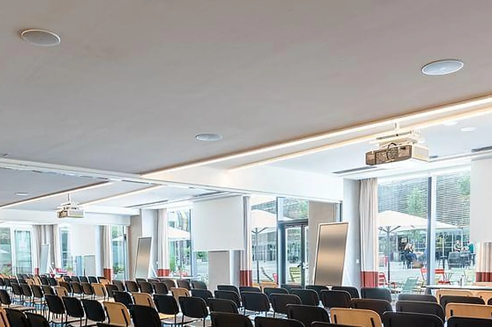 Lieux événementiels, RENAISSANCE BORDEAUX ****