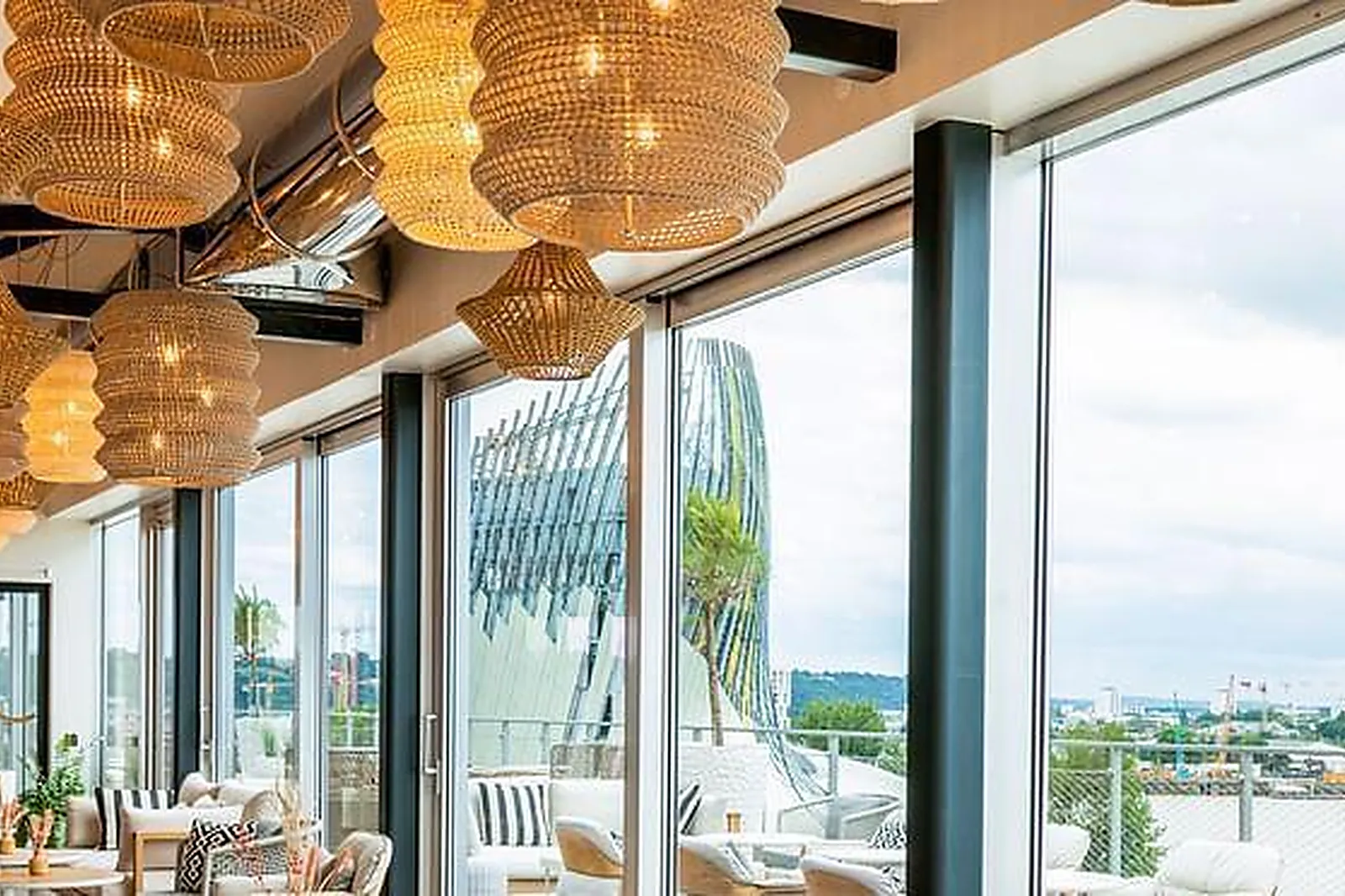 Lieux événementiels, RENAISSANCE BORDEAUX ****