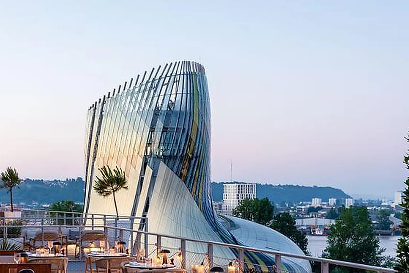 Lieux événementiels, RENAISSANCE BORDEAUX ****