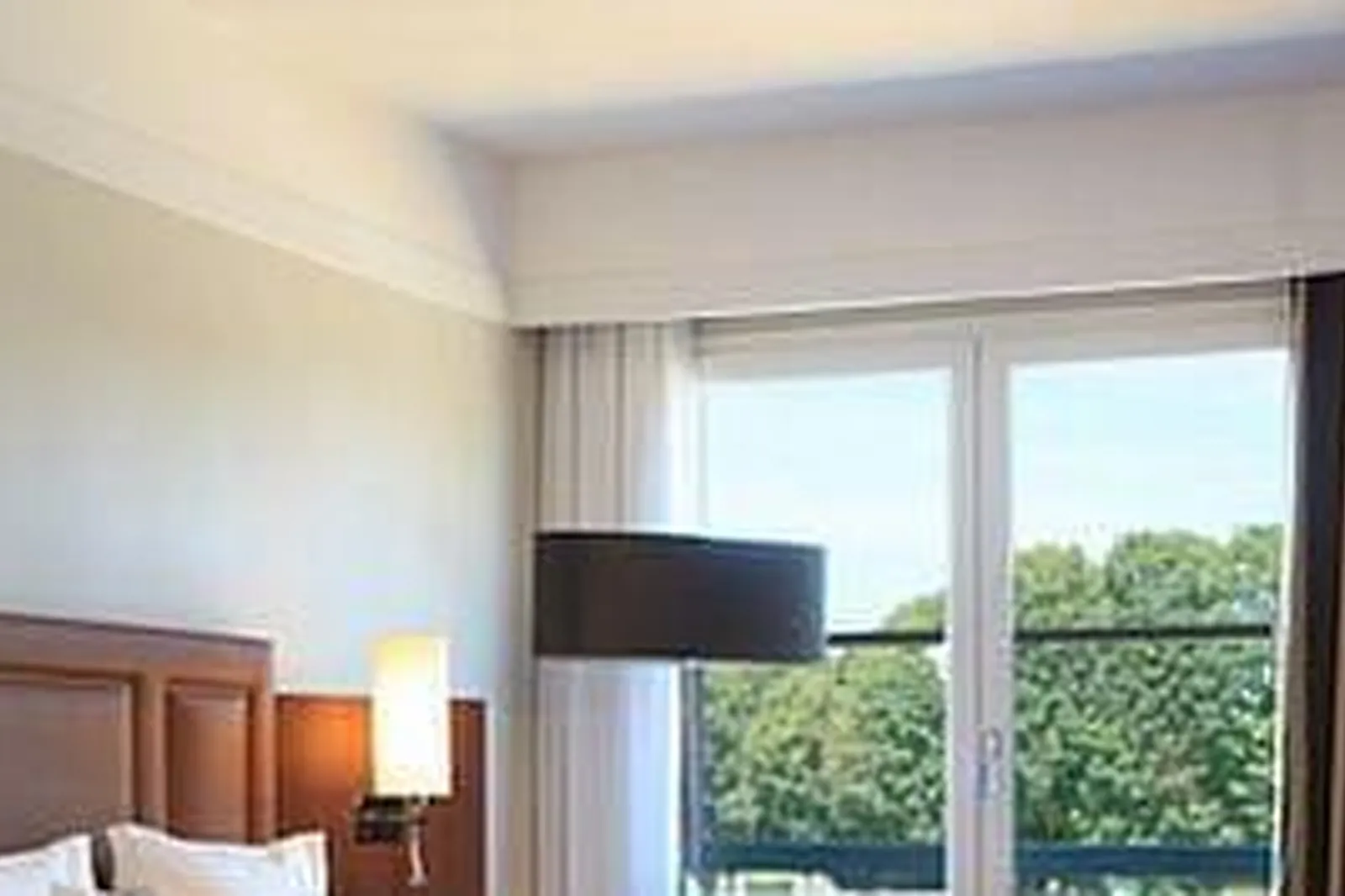 Lieux événementiels, RENAISSANCE PARIS HIPPODROME DE SAINT-CLOUD ****