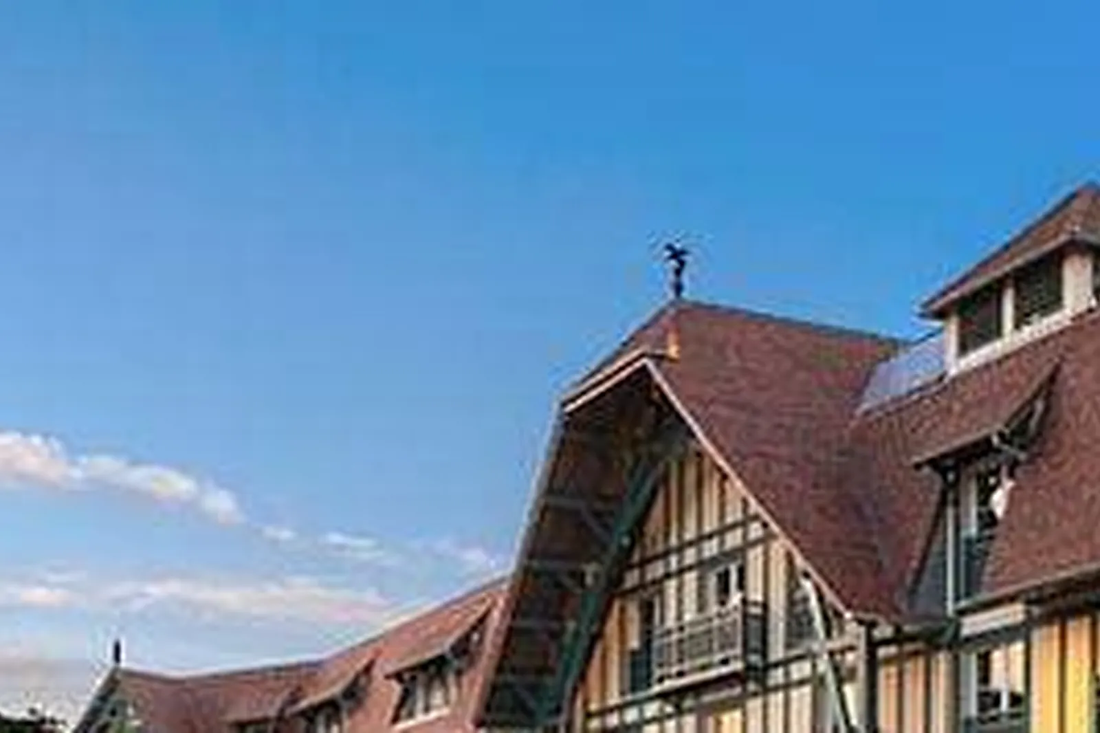 Lieux événementiels, RENAISSANCE PARIS HIPPODROME DE SAINT-CLOUD ****