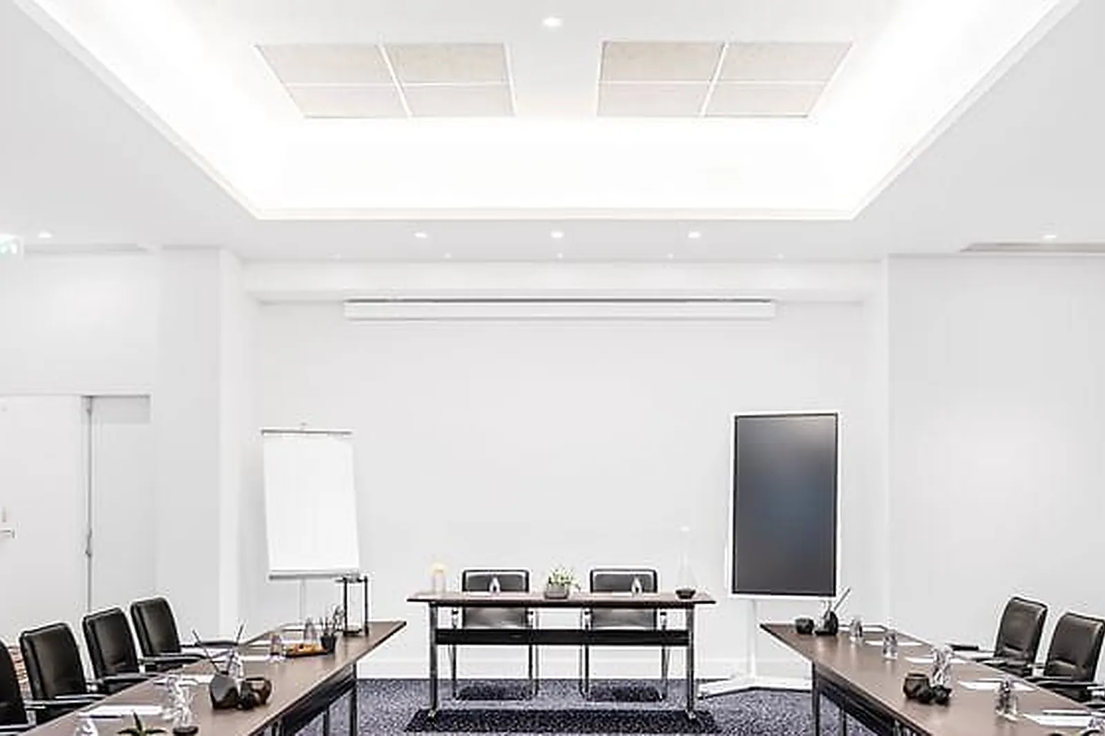 Lieux événementiels, RENAISSANCE PARIS HIPPODROME DE SAINT-CLOUD ****