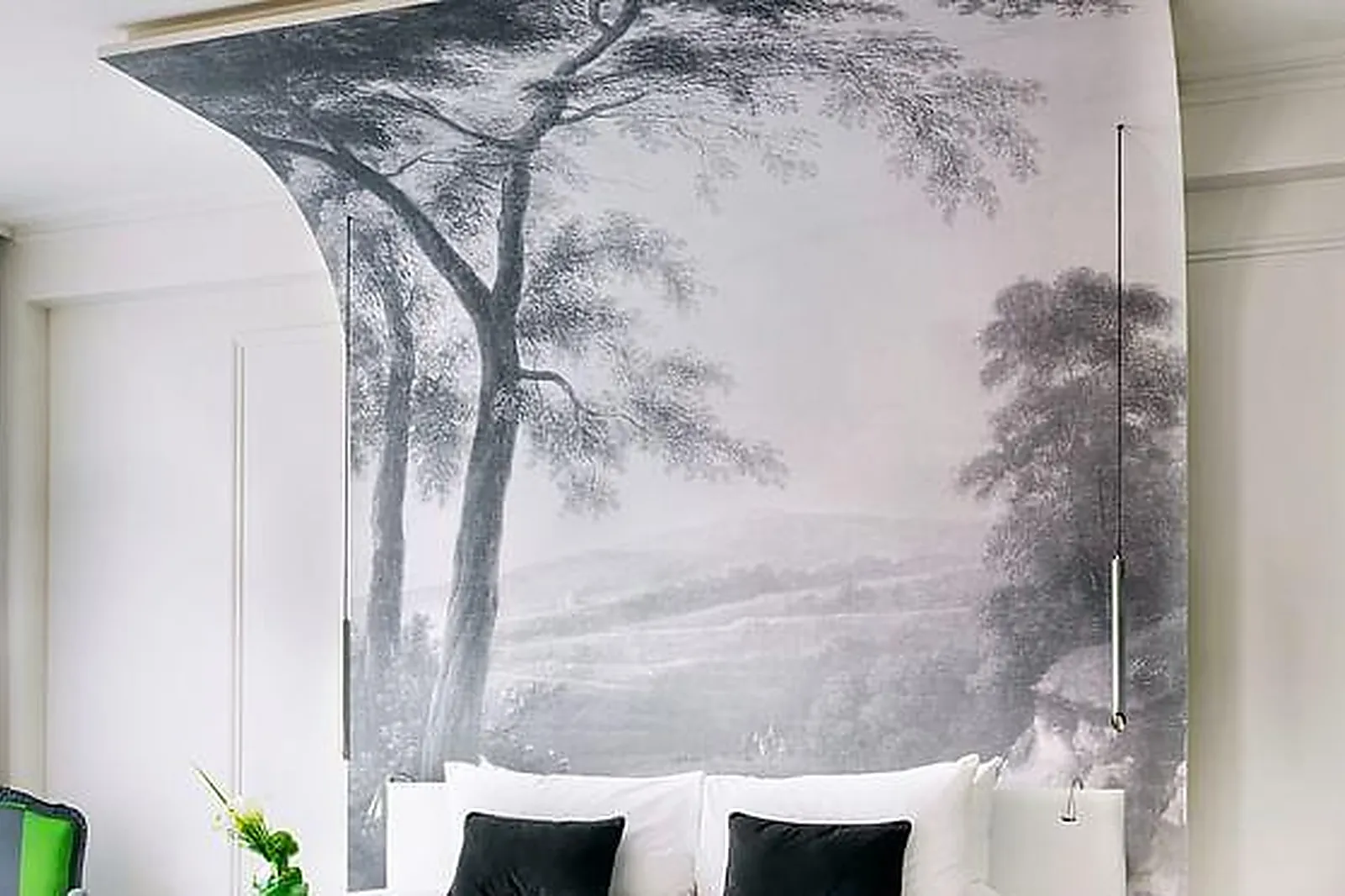 Lieux événementiels, RENAISSANCE PARIS NOBEL TOUR EIFFEL ****