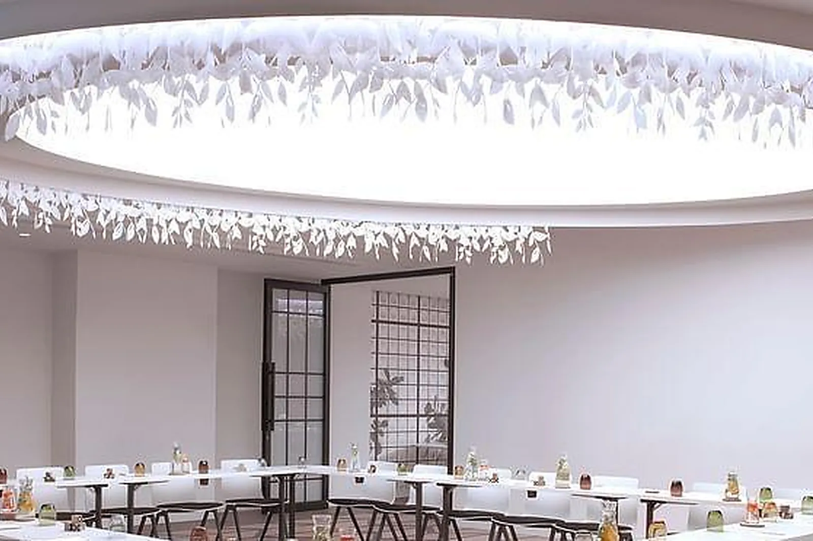 Lieux événementiels, RENAISSANCE PARIS NOBEL TOUR EIFFEL ****