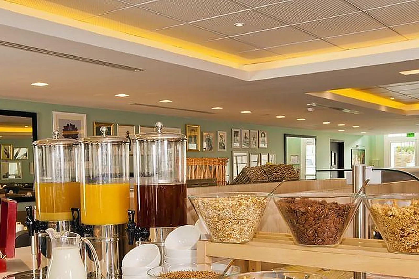 Lieux événementiels, RESIDHOME ROISSY PARK ****