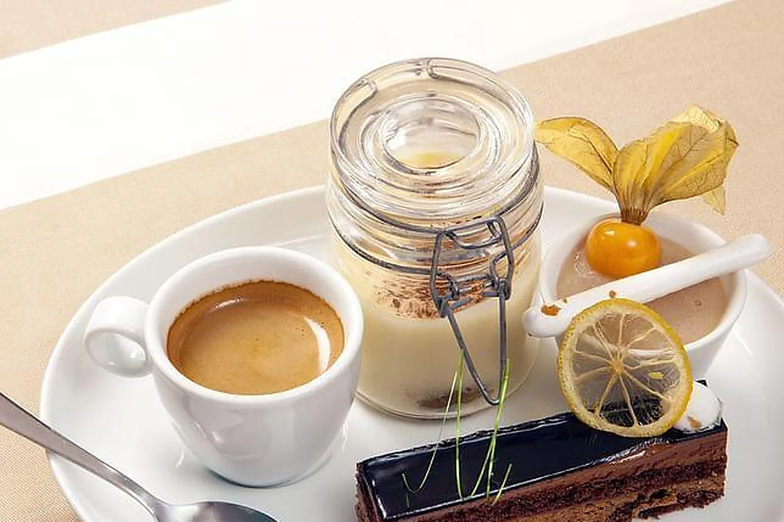 Lieux événementiels, RESIDHOME ROISSY PARK ****