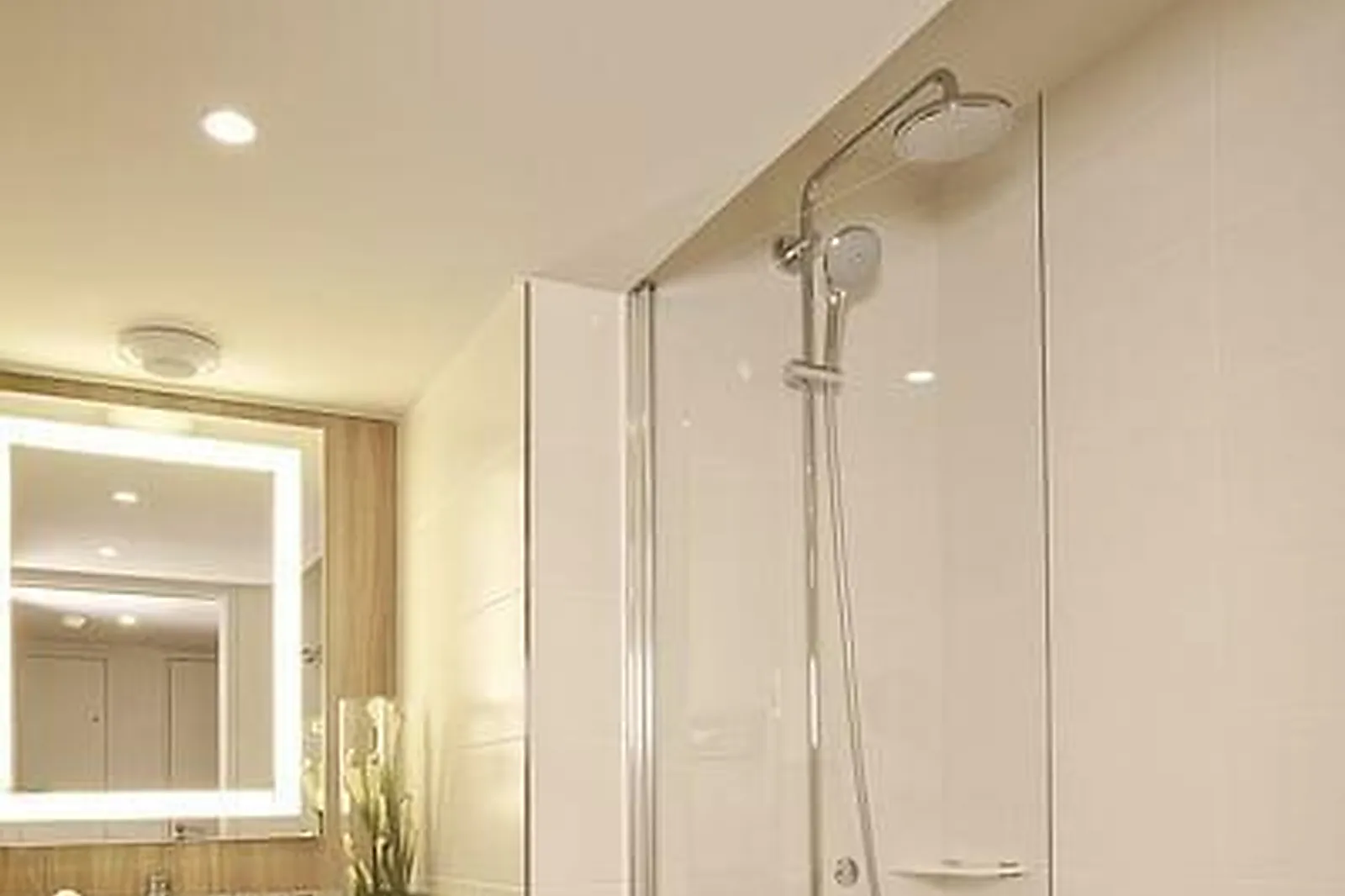 Lieux événementiels, RESIDHOME ROISSY PARK ****