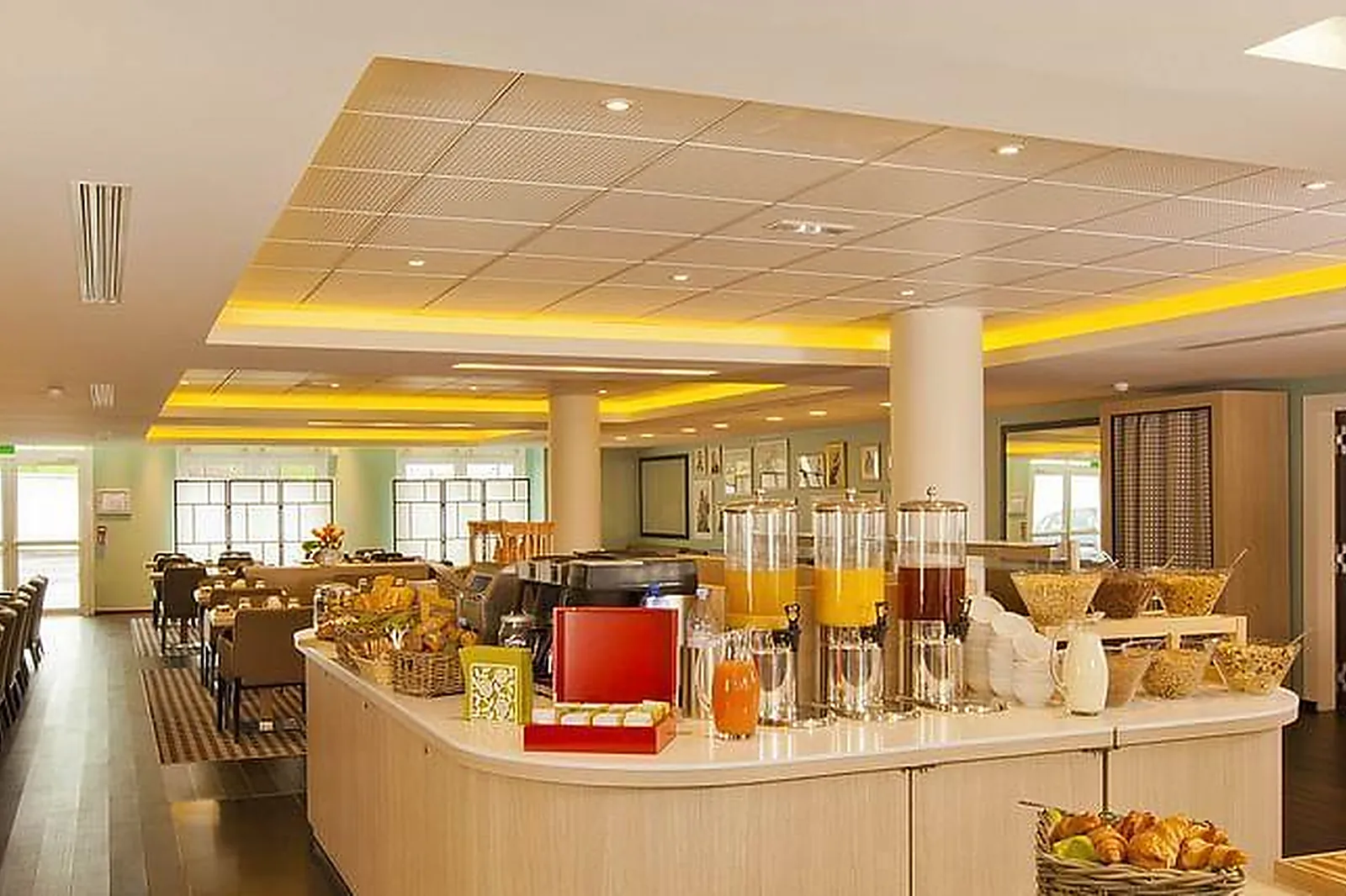 Lieux événementiels, RESIDHOME ROISSY PARK ****