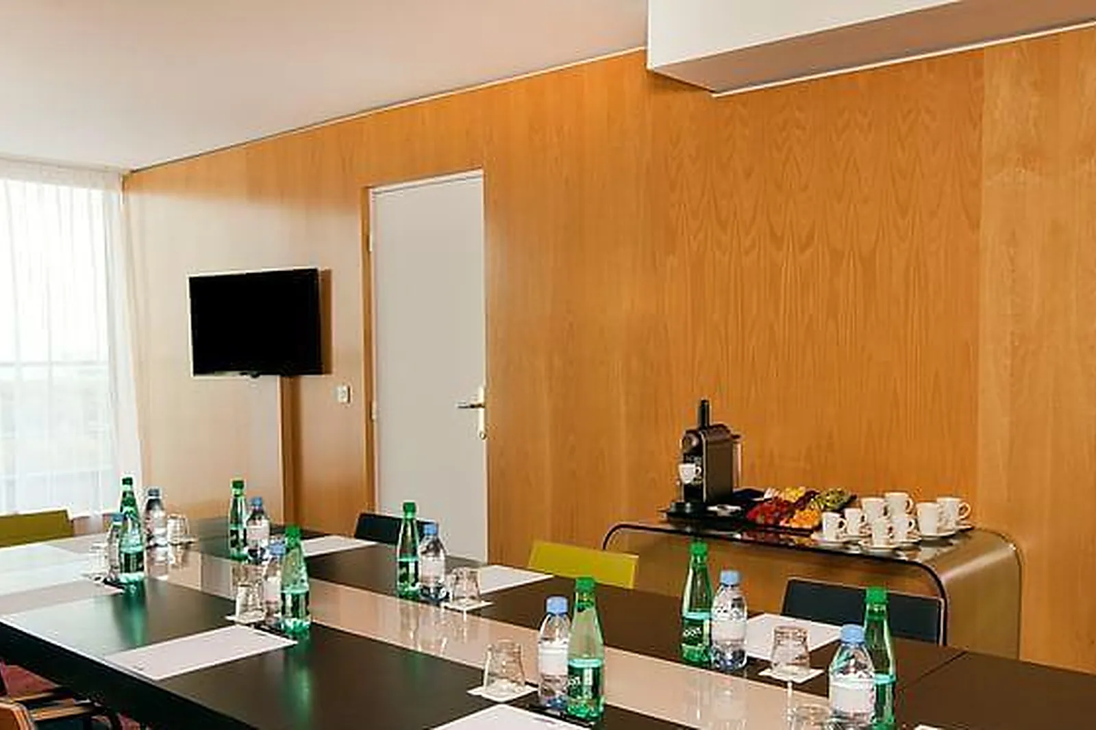 Lieux événementiels, RESIDHOME SUITES PARIS SENART ****