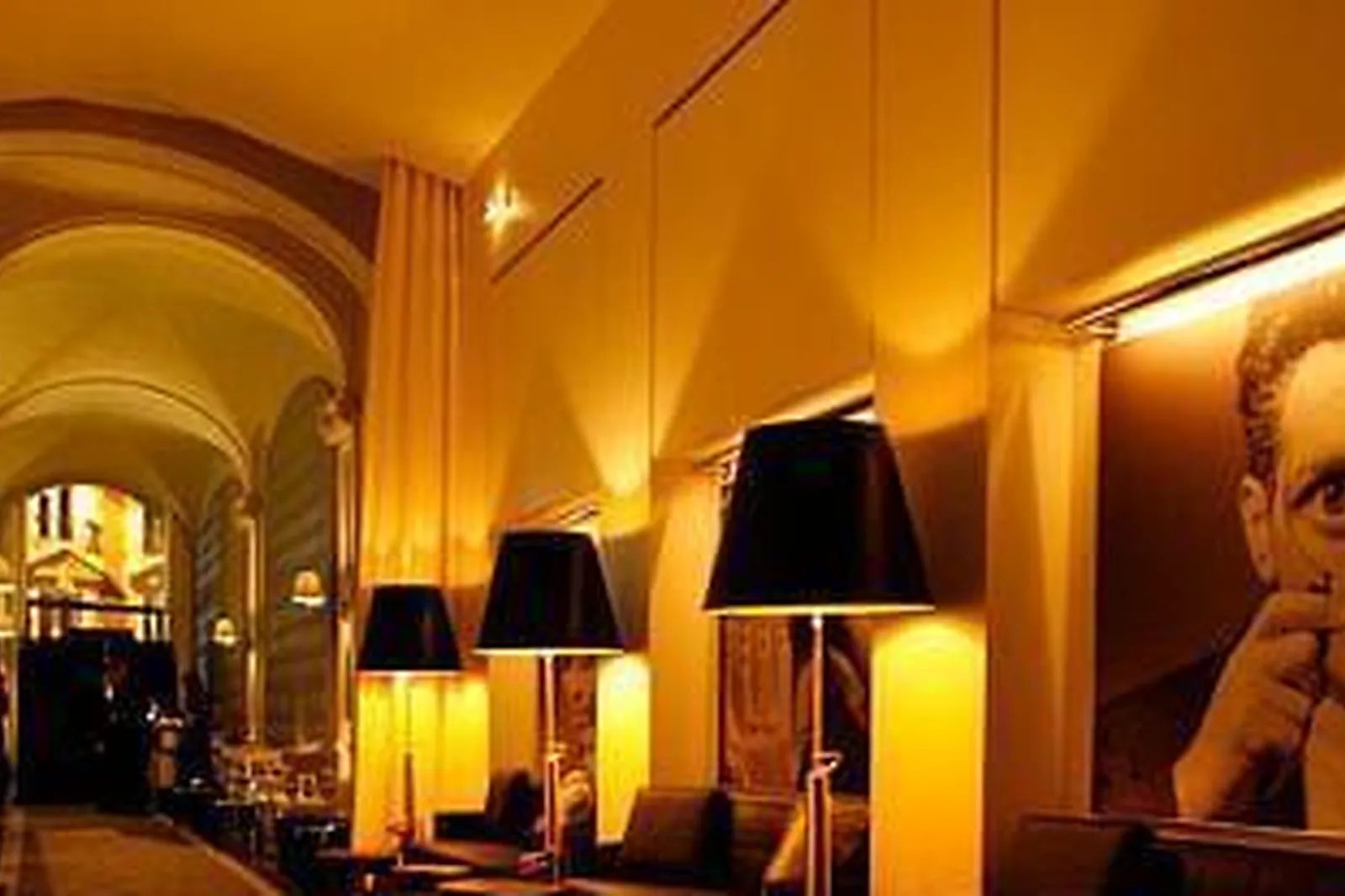 Lieux événementiels, RESTAURANT BON