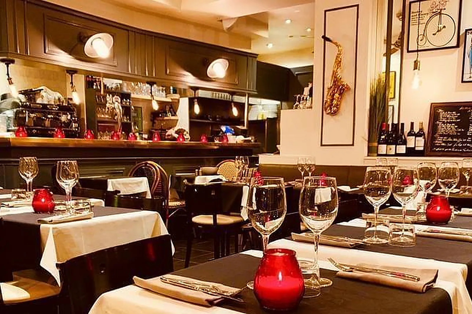 Lieux événementiels, RESTAURANT BAR L'ESCAPADE