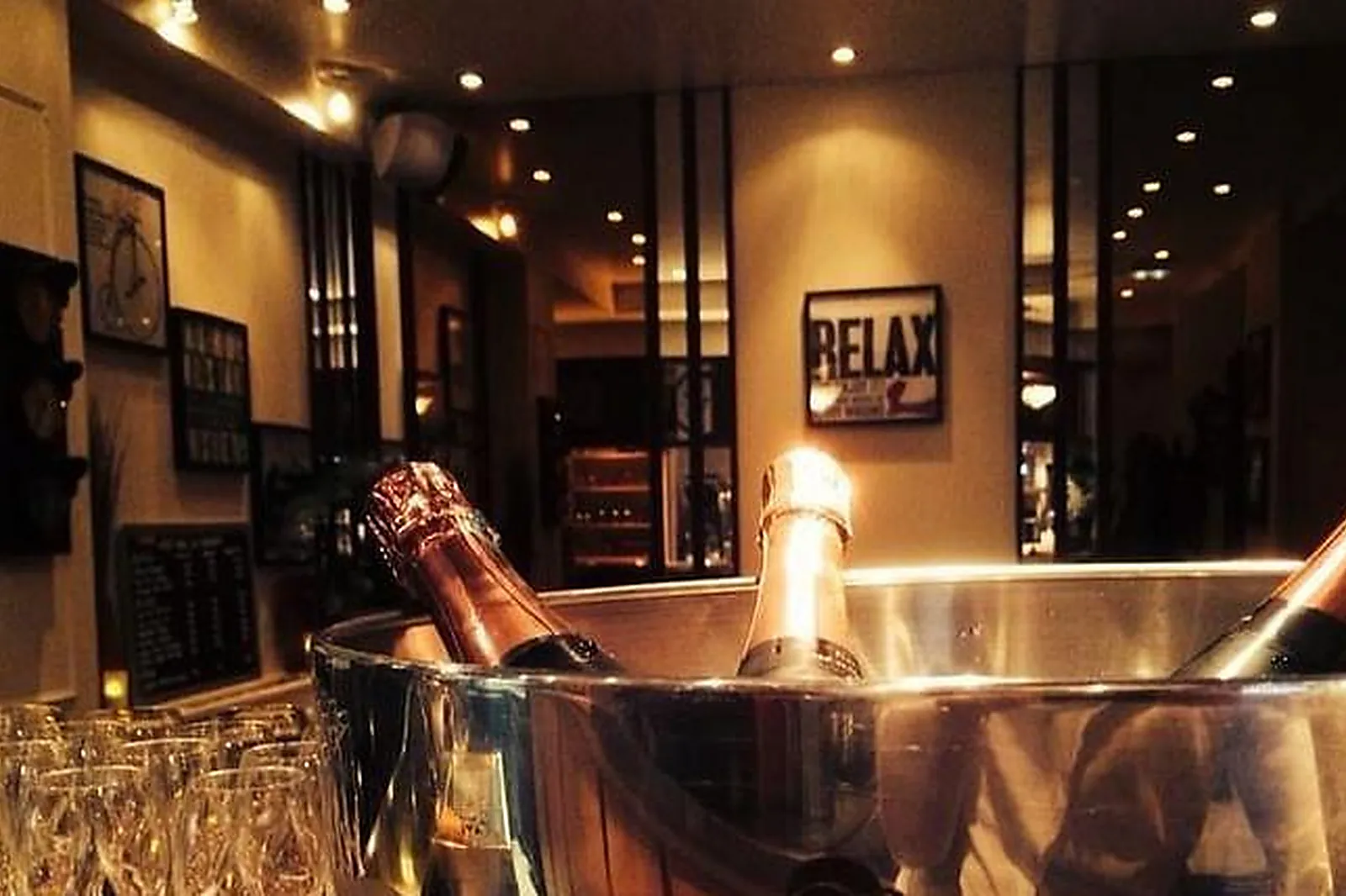 Lieux événementiels, RESTAURANT BAR L'ESCAPADE