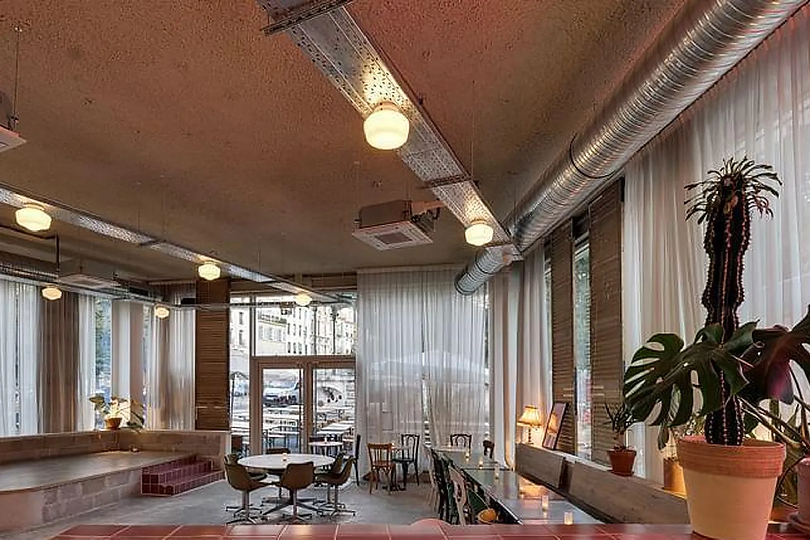 Lieux événementiels, RESTAURANT BLUM