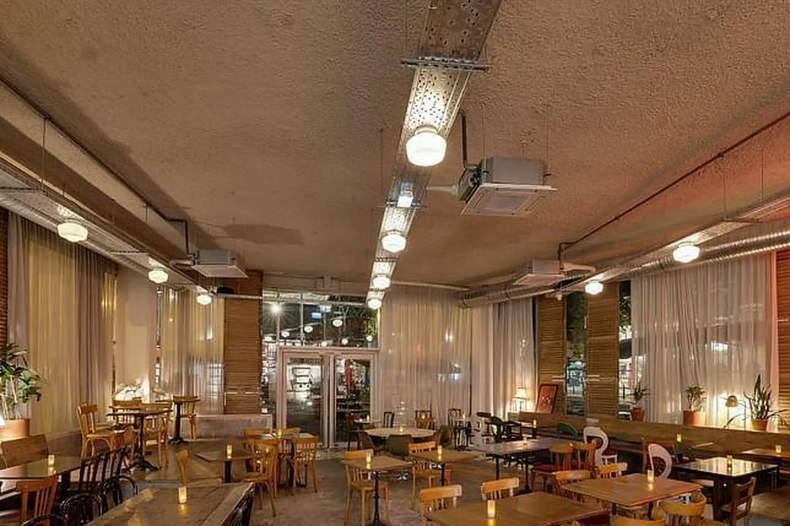 Lieux événementiels, RESTAURANT BLUM