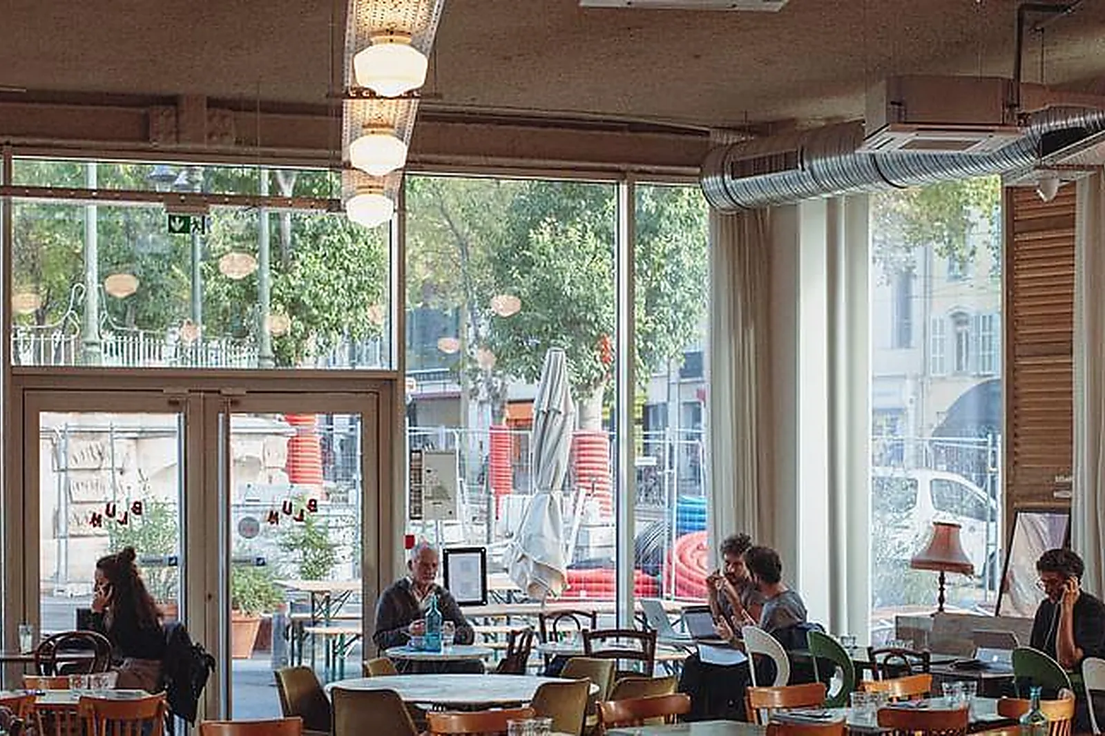 Lieux événementiels, RESTAURANT BLUM